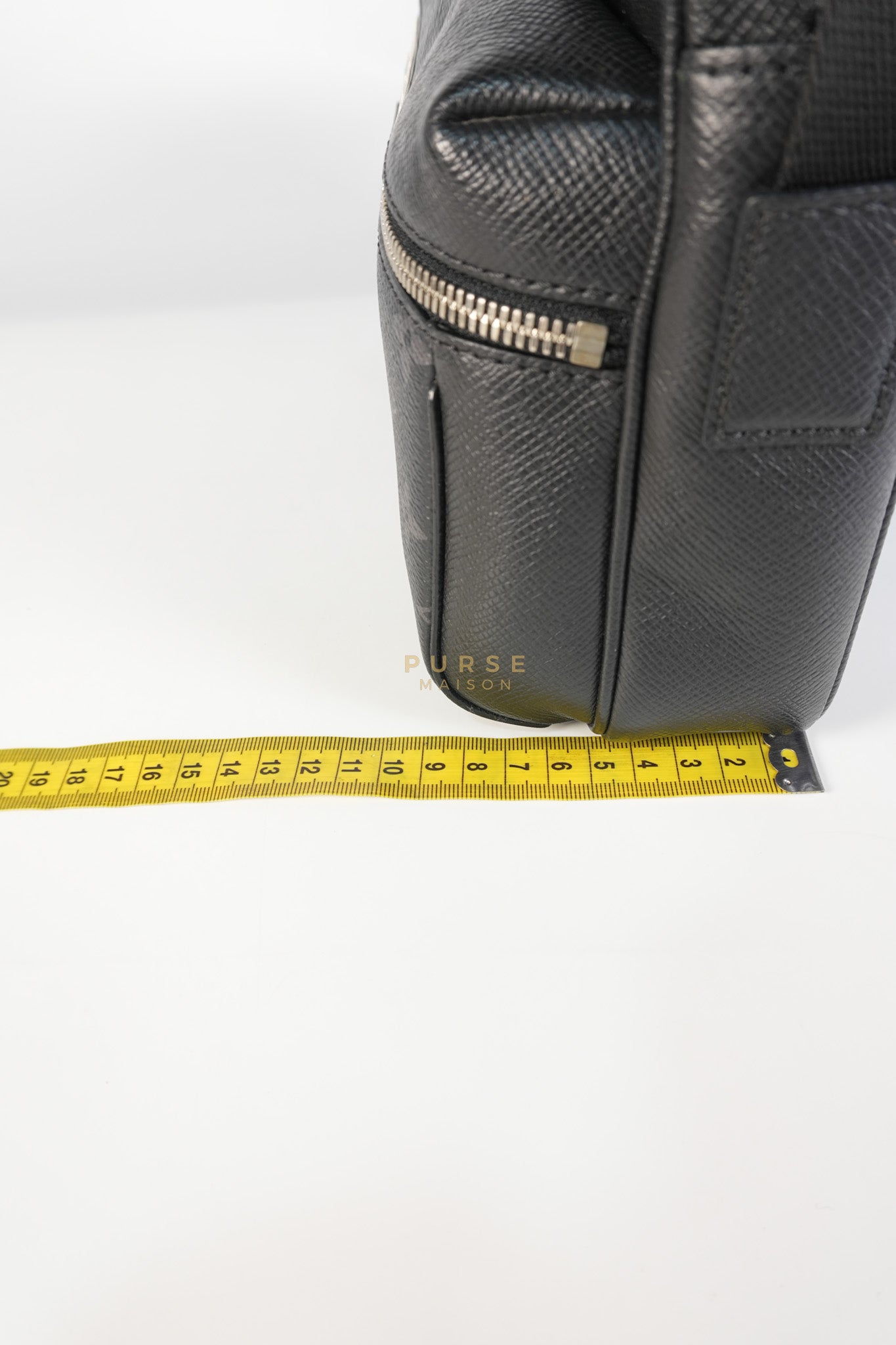 Outdoor Messenger Monogram Eclipse Taiga Black (Date code: FO4109) | Purse Maison Luxury Bags Shop