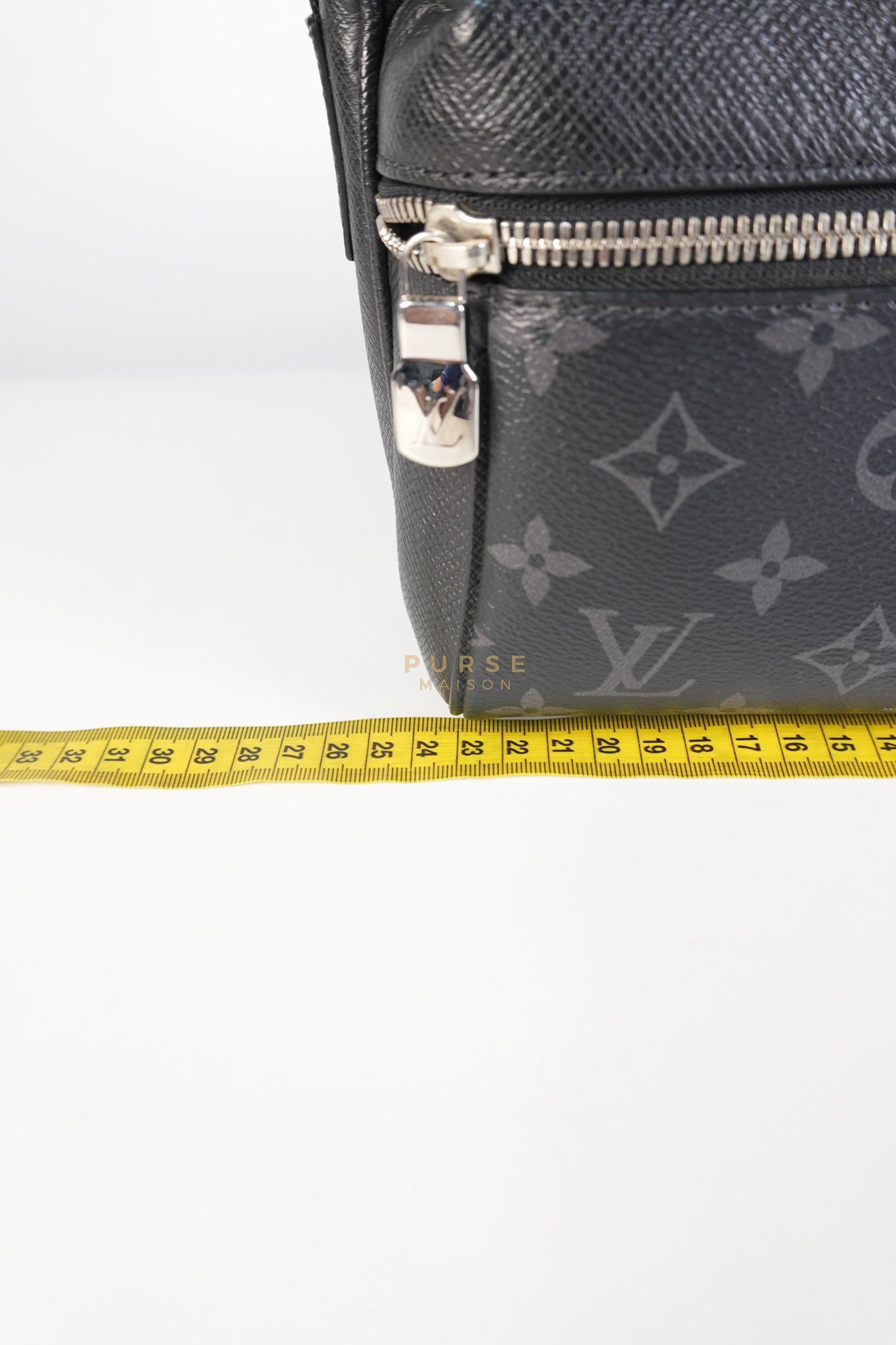 Outdoor Messenger Monogram Eclipse Taiga Black (Date code: FO4109) | Purse Maison Luxury Bags Shop