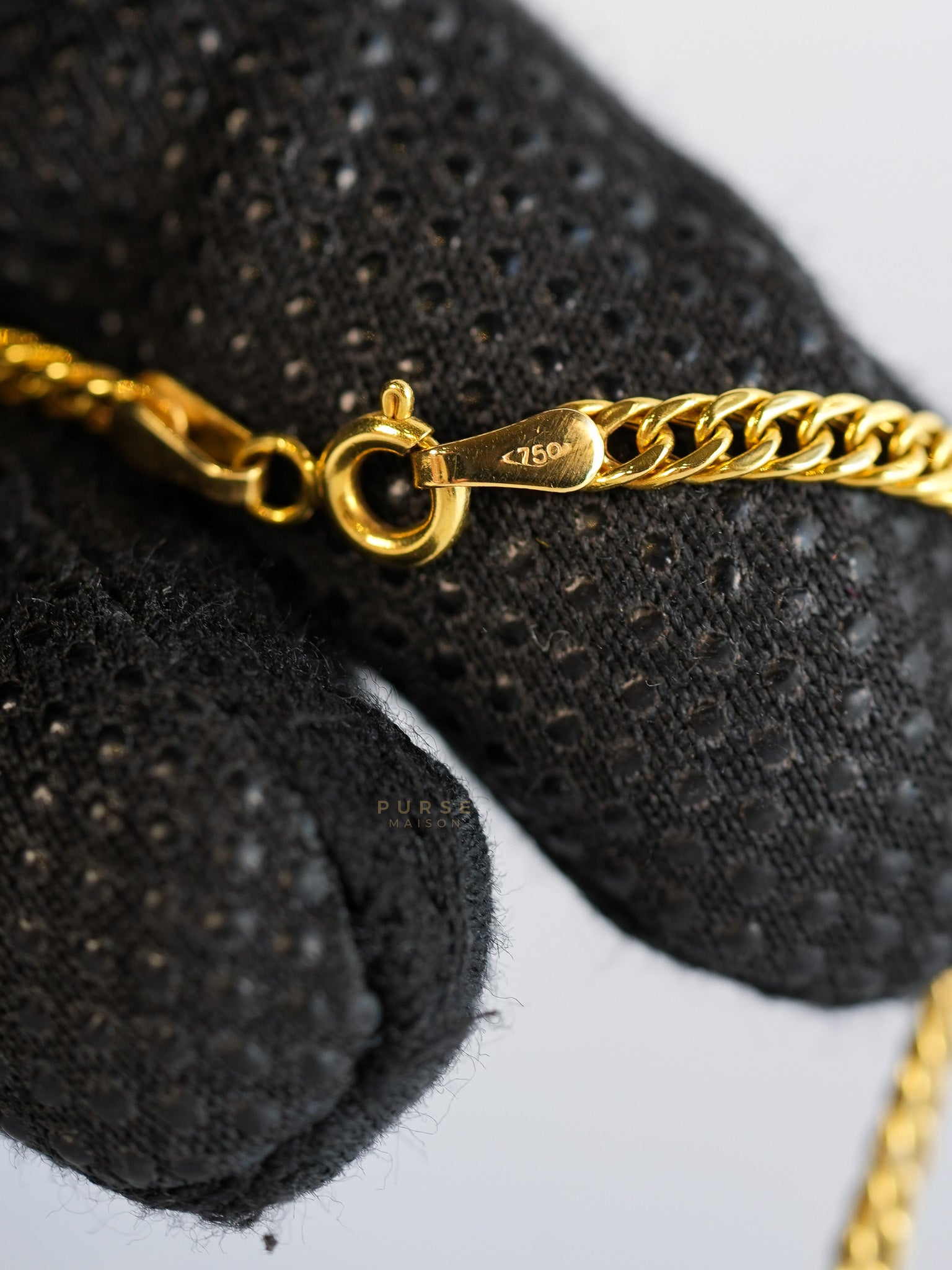 Oval-Cuban Link Necklace in 18K Gold with 1.01 Carat Diamond | Purse Maison Luxury Bags Shop
