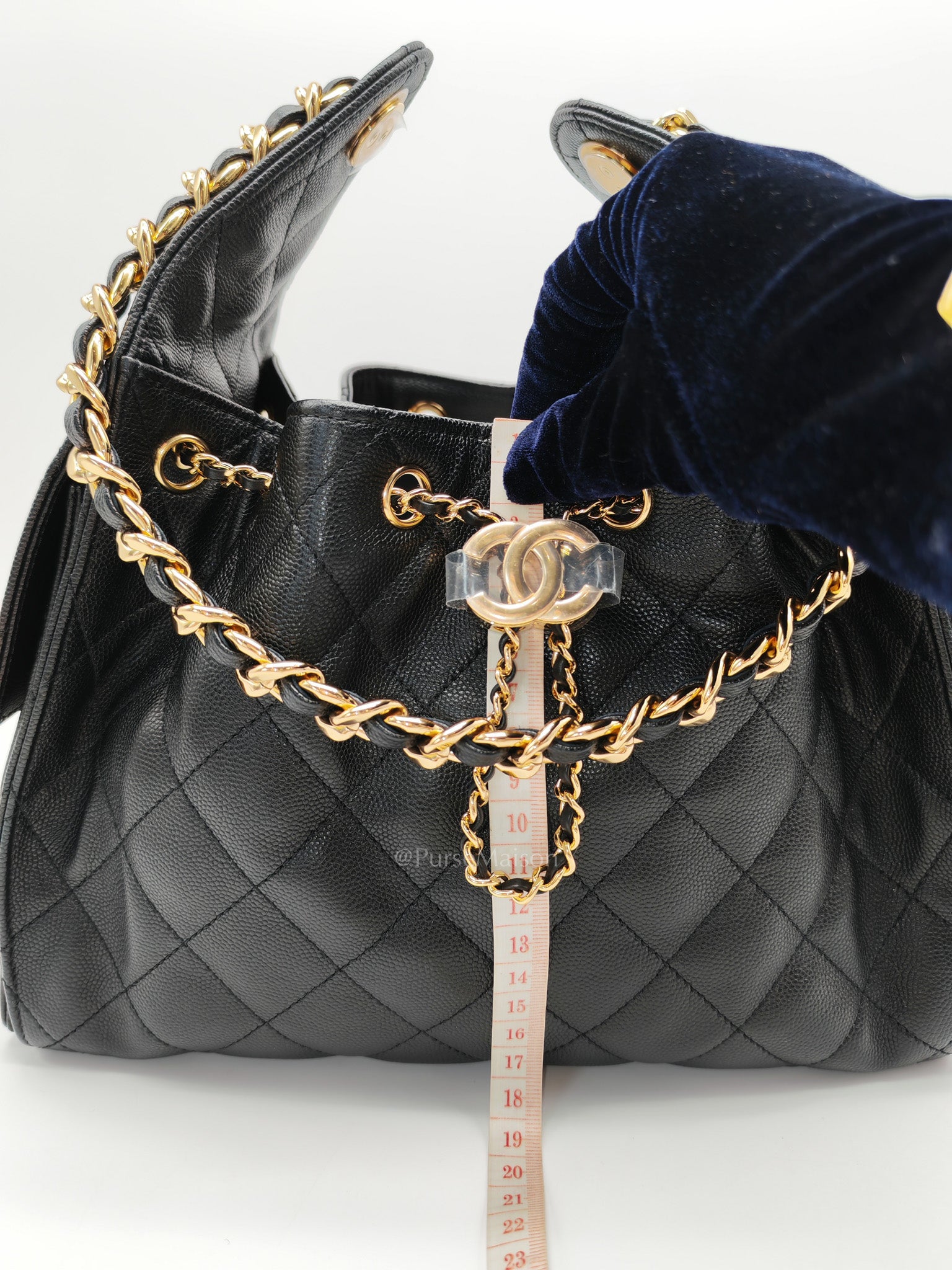 25 Small Black Caviar Leather in Shiny Gold Hardware (Microchip)
