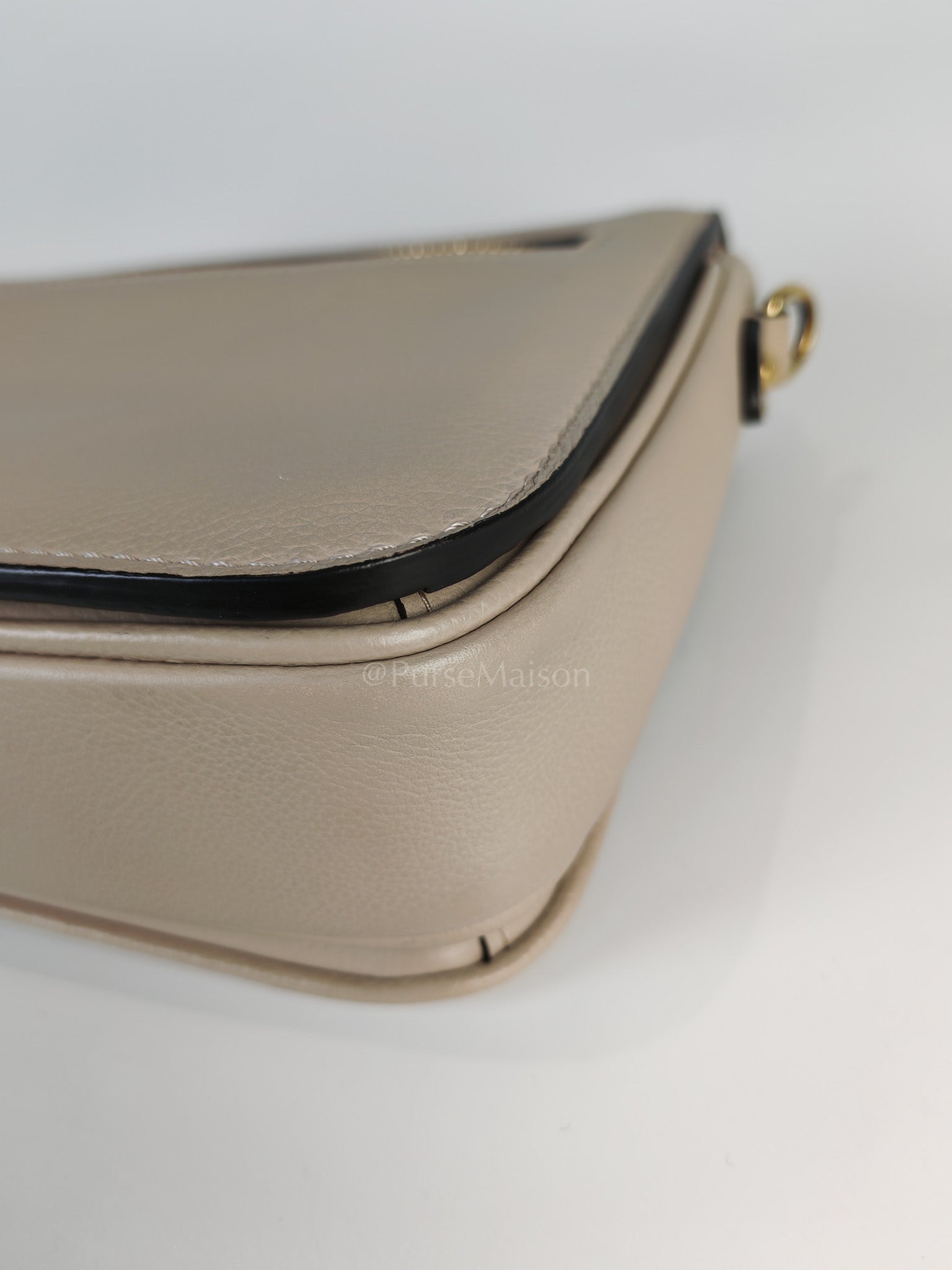 Oxford Lock Me Greige in Grained Calfskin Leather Crossbody Bag (Microchip) | Purse Maison Luxury Bags Shop