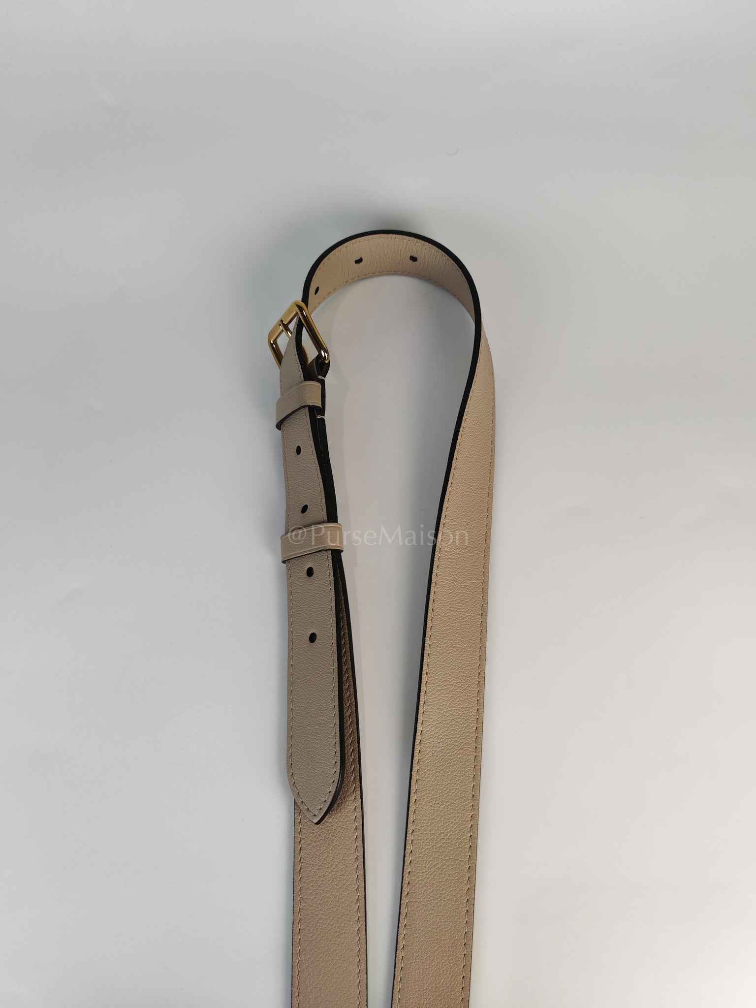 Oxford Lock Me Greige in Grained Calfskin Leather Crossbody Bag (Microchip) | Purse Maison Luxury Bags Shop