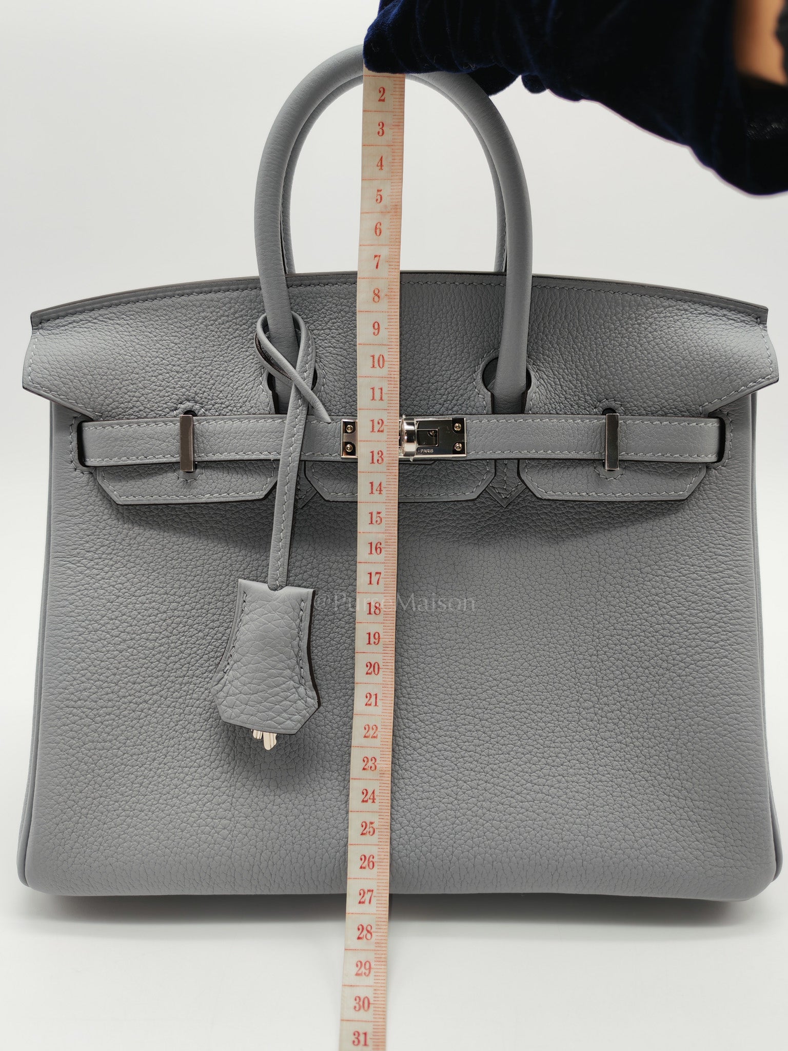 Birkin 25 in Gris Pantin Togo Leather & Palladium Hardware Stamp K(2025)