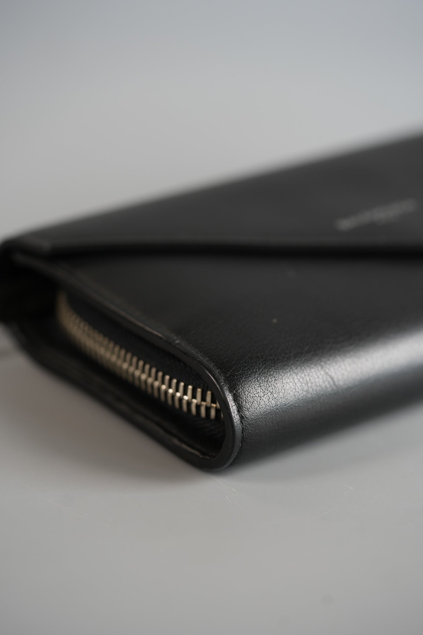 Flap & Zipped Wallet in Black Leather | Purse Maison Luxury Bags Shop