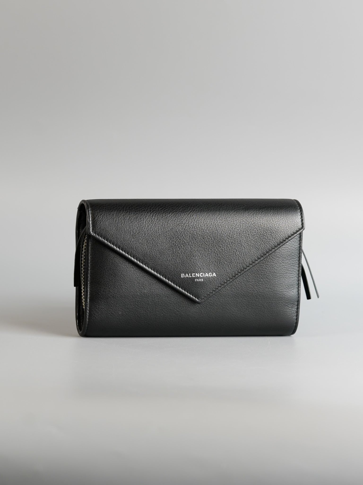 Flap & Zipped Wallet in Black Leather | Purse Maison Luxury Bags Shop