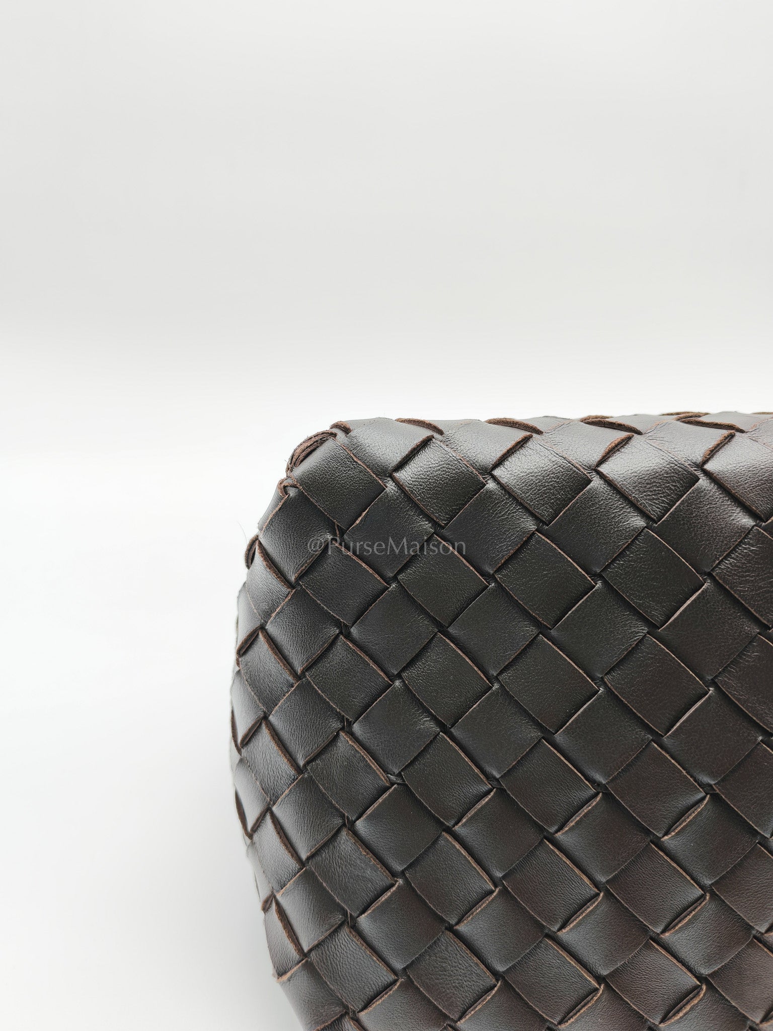 Parachute Small in Fondant Intrecciato Leather Chain Bag | Purse Maison Luxury Bags Shop