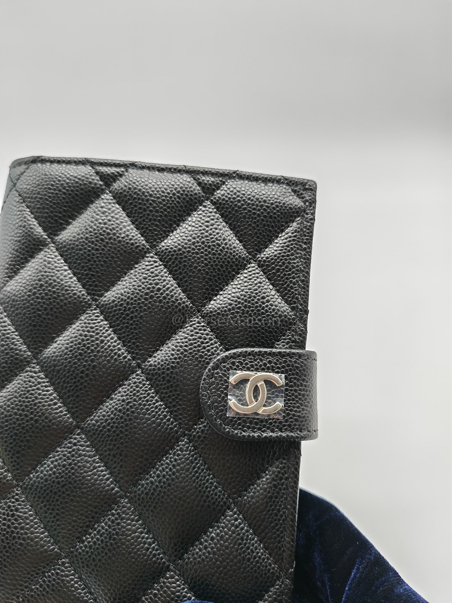 Passport Holder in Black Caviar Leather and Light Gold Hardware (Microchip) HA****EK | Purse Maison Luxury Bags Shop