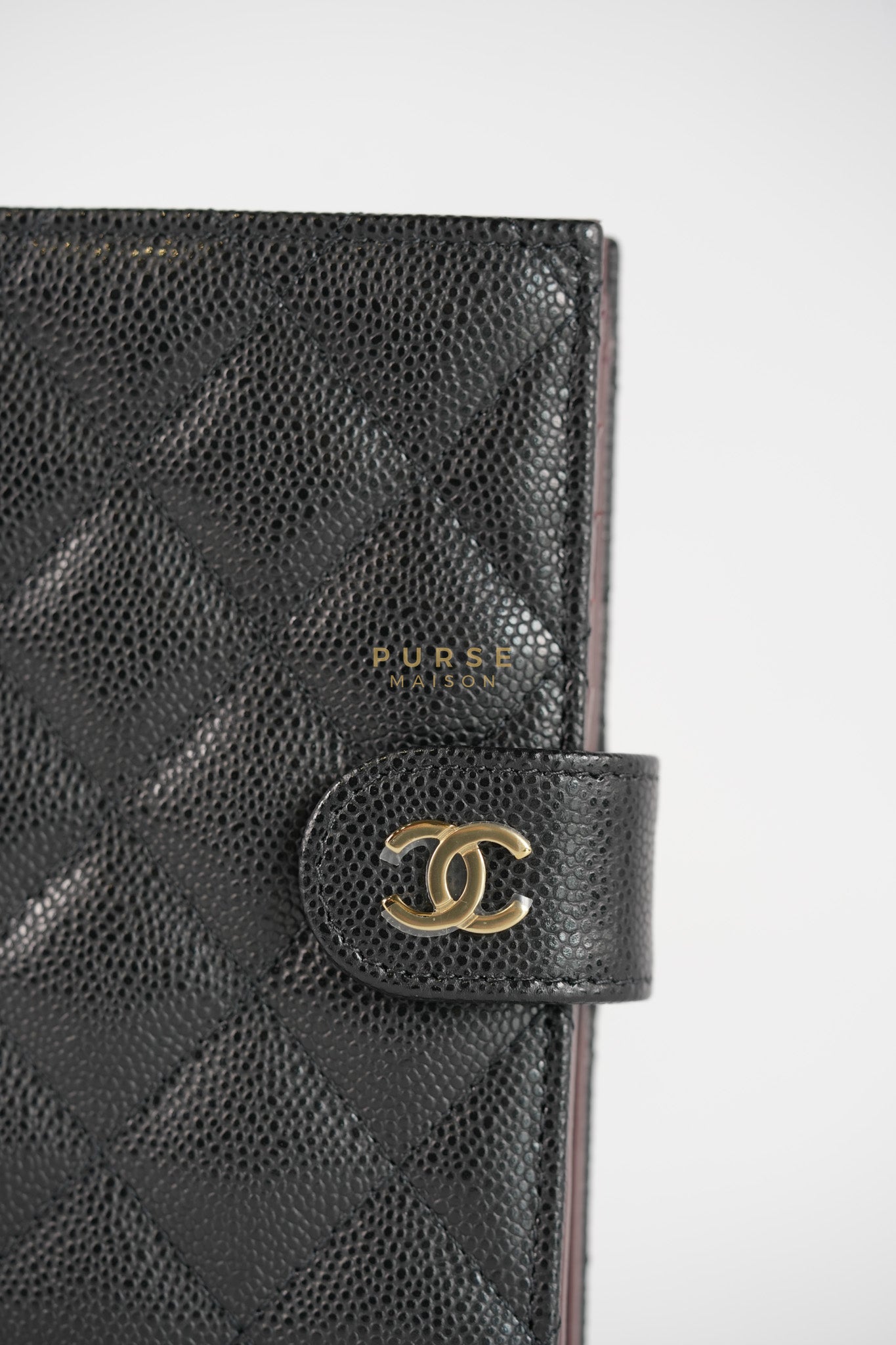 Passport Holder Black in Caviar Leather and Gold Hardware (Microchip)