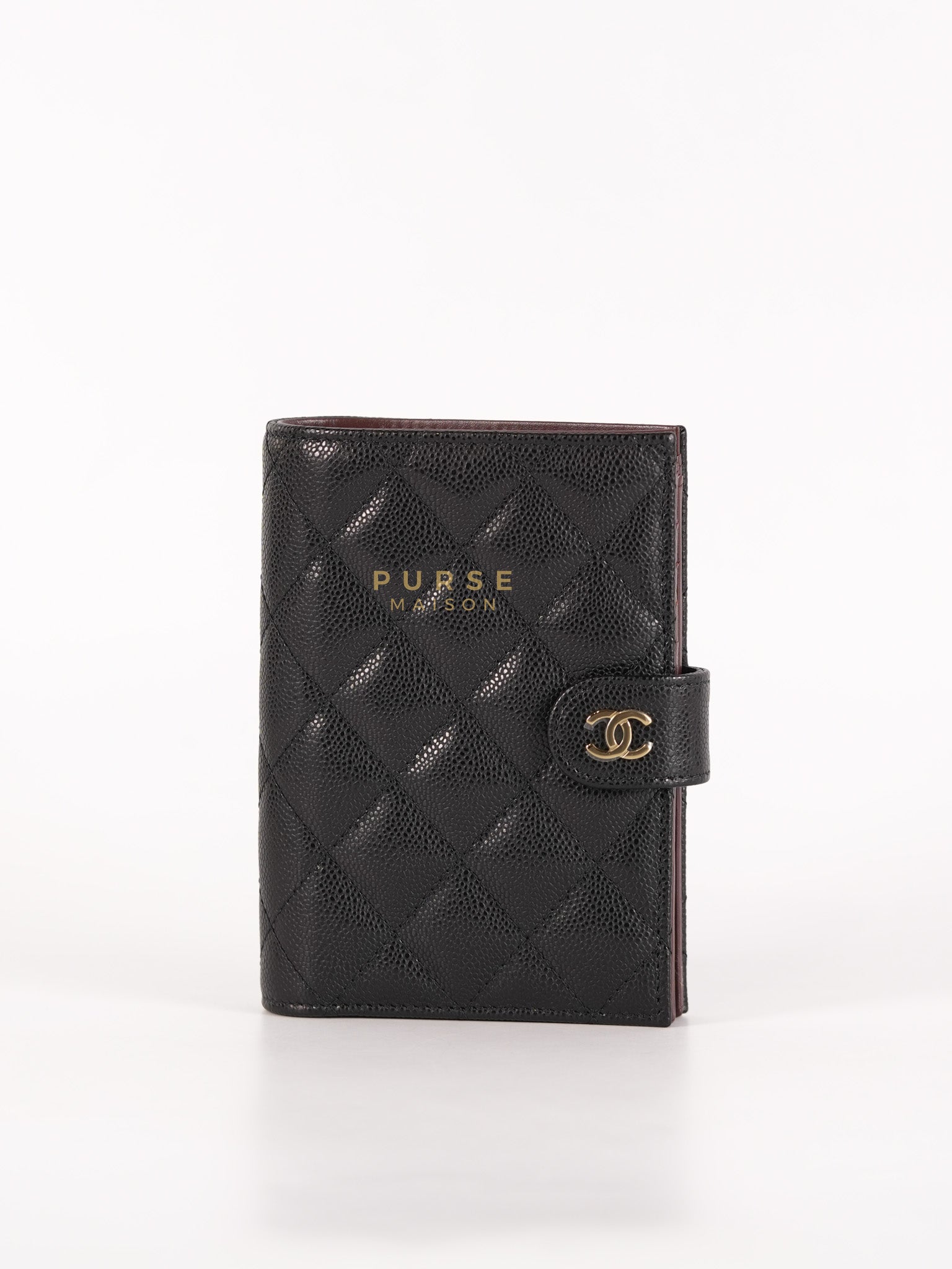 Passport Holder Black in Caviar Leather and Gold Hardware (Microchip)