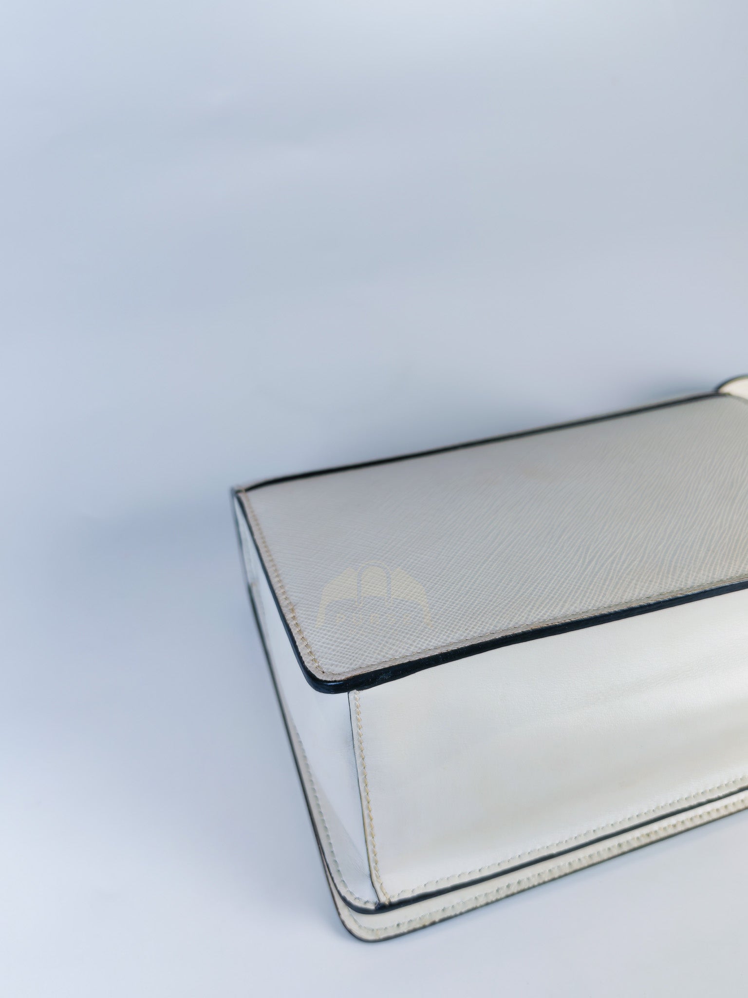 Pattina in Bianco Saffiano Leather Chain Shoulder Bag | Purse Maison Luxury Bags Shop