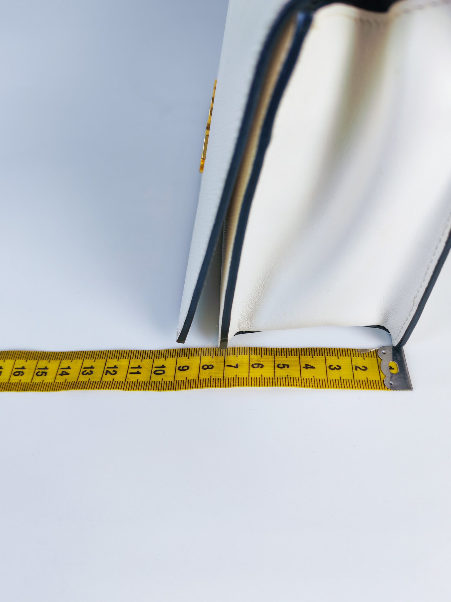 Pattina in Bianco Saffiano Leather Chain Shoulder Bag | Purse Maison Luxury Bags Shop