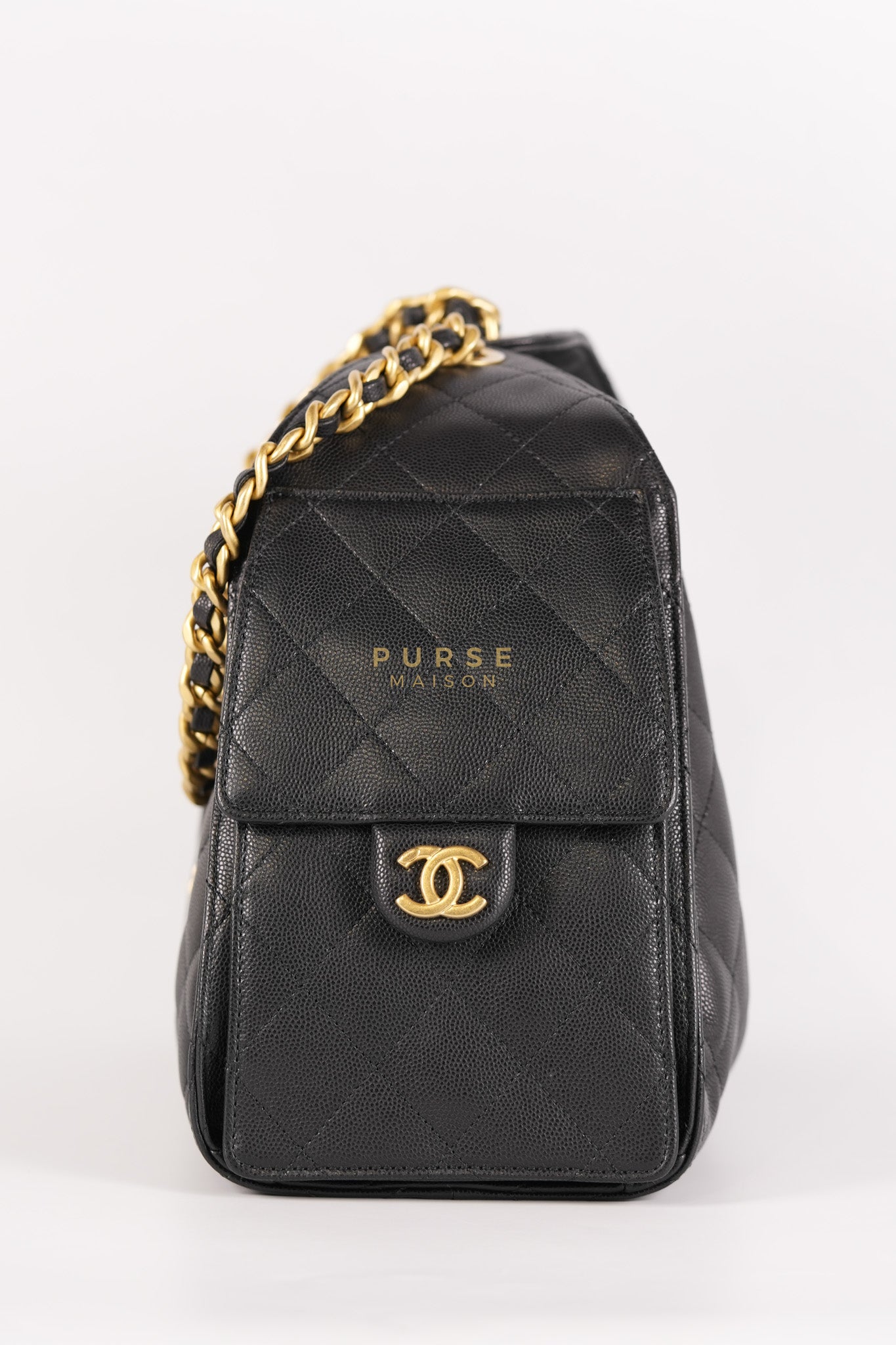 25 Small Hobo Tote Bag in Black Caviar Leather & Aged Gold Hardware (Microchip: E5****49)