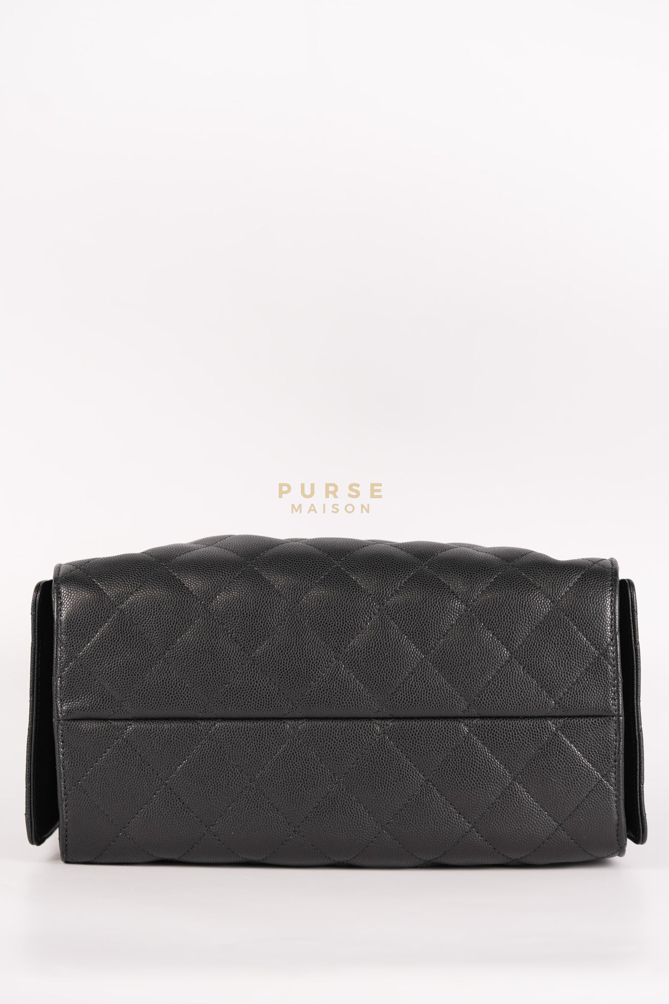 25 Small Hobo Tote Bag in Black Caviar Leather & Aged Gold Hardware (Microchip: E5****49)