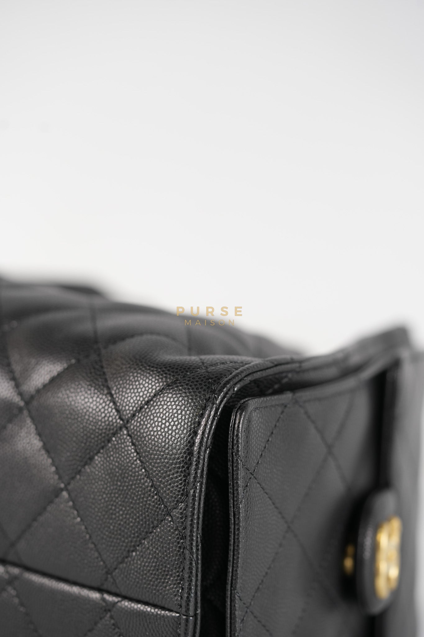 25 Small Hobo Tote Bag in Black Caviar Leather & Aged Gold Hardware (Microchip: E5****49)
