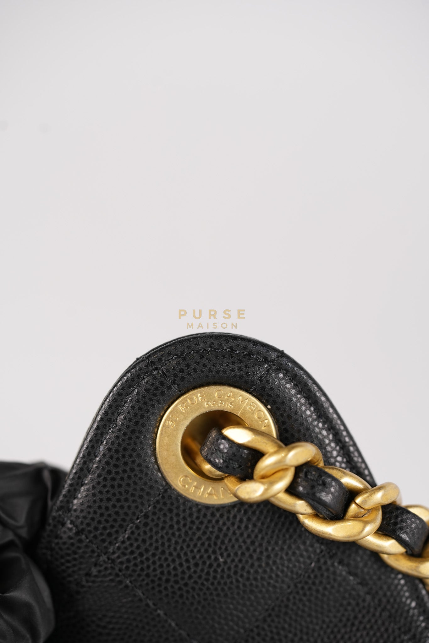 25 Small Hobo Tote Bag in Black Caviar Leather & Aged Gold Hardware (Microchip: E5****49)