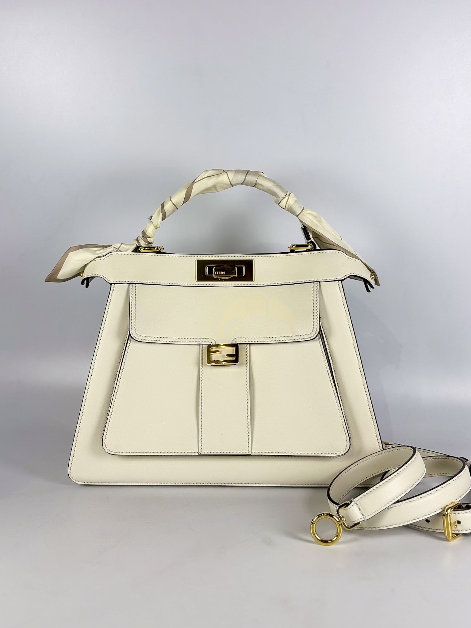 Peekaboo ISeeU Pochette Medium in White Calfskin Leather | Purse Maison Luxury Bags Shop