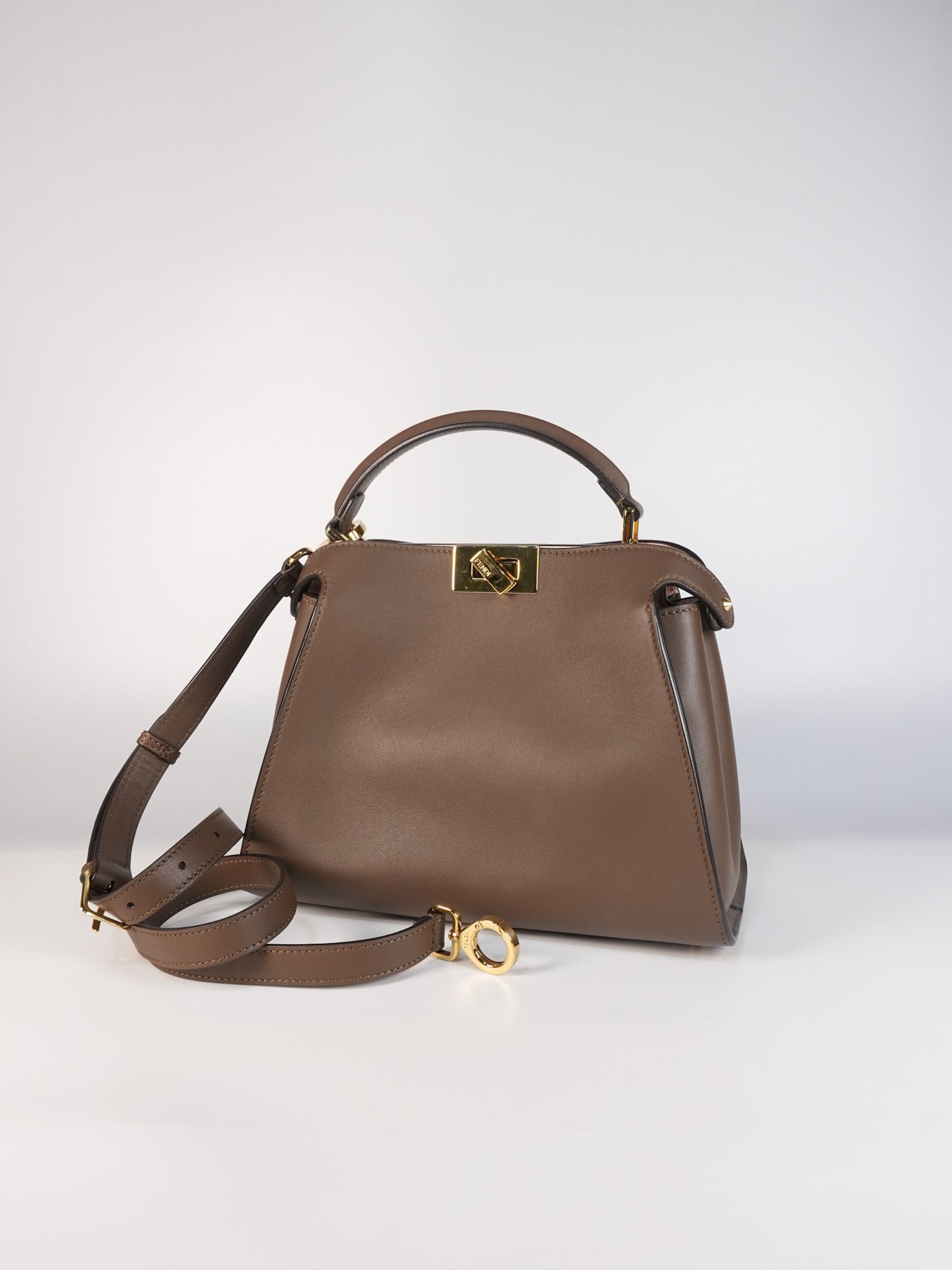 Peekaboo IseeU Small in Brown Calfskin Leather | Purse Maison Luxury Bags Shop