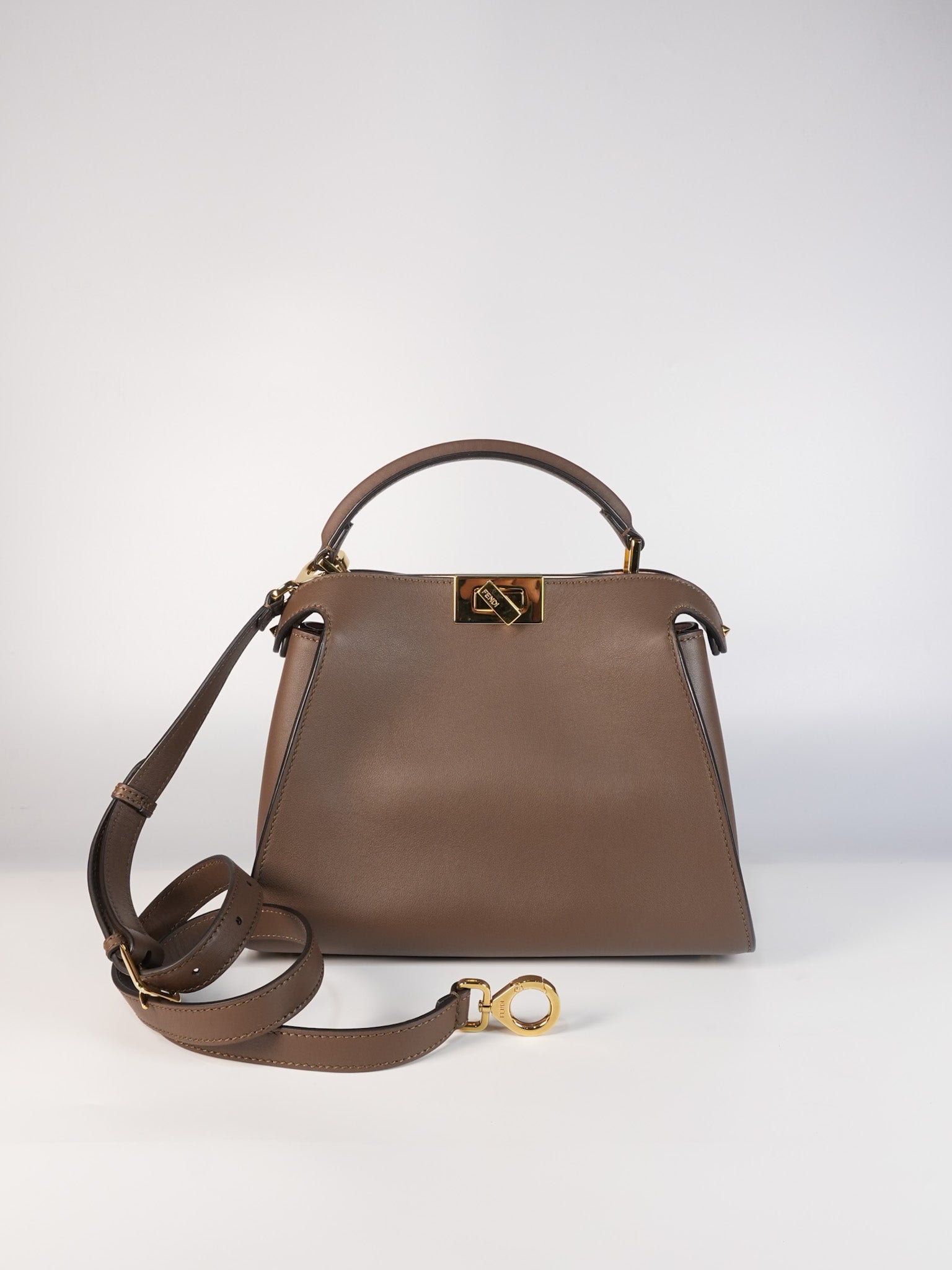 Peekaboo IseeU Small in Brown Calfskin Leather | Purse Maison Luxury Bags Shop