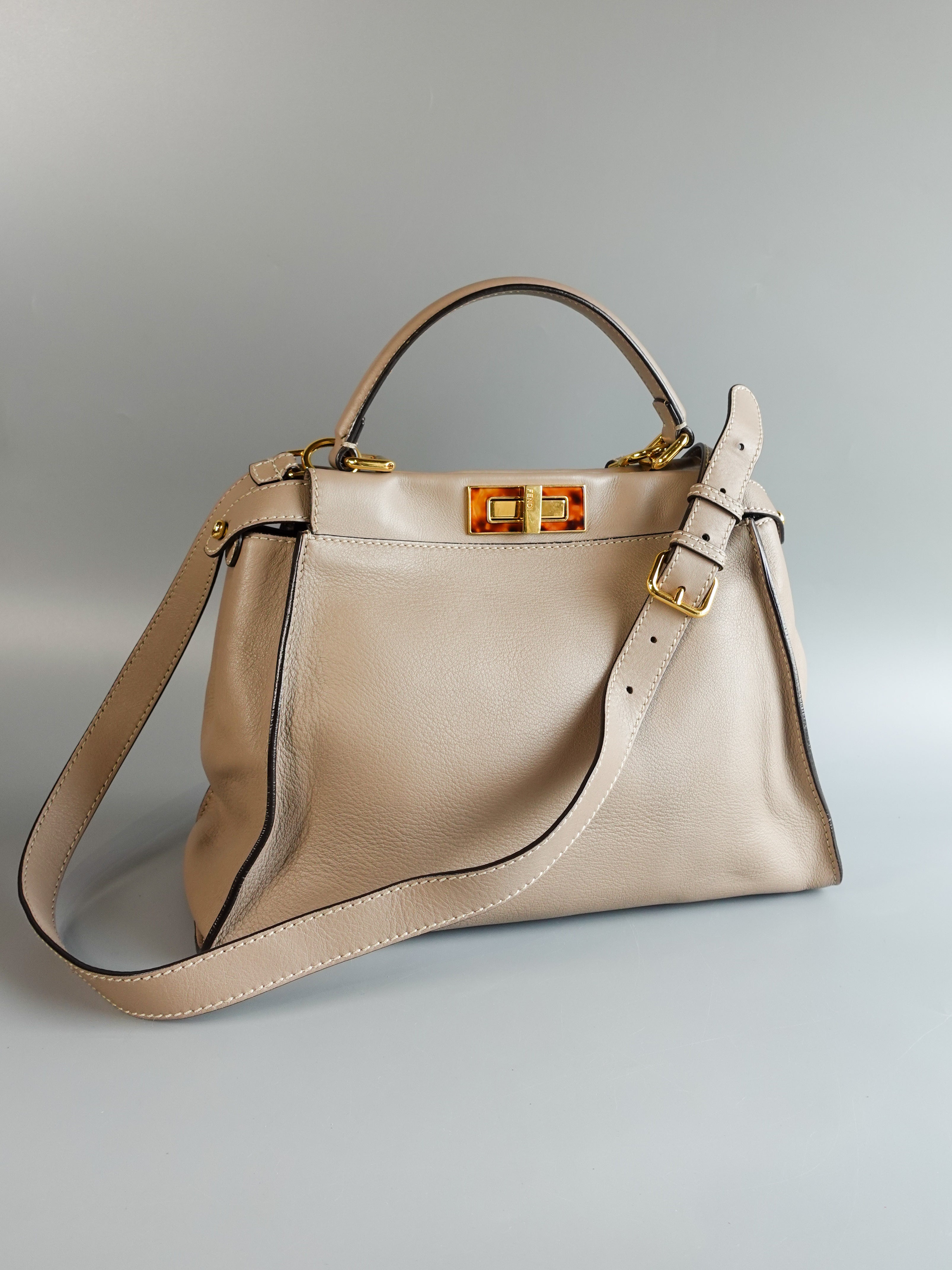 Peekaboo Medium in Gray Leather | Purse Maison Luxury Bags Shop