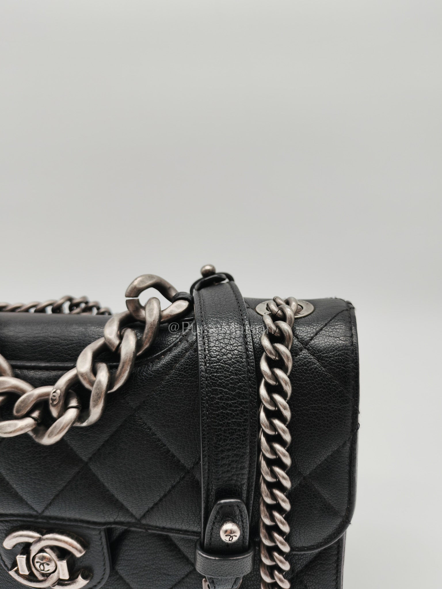 Perfect Edge Flap in Quilted Goatskin Leather and Ruthenium Hardware Series 21 | Purse Maison Luxury Bags Shop