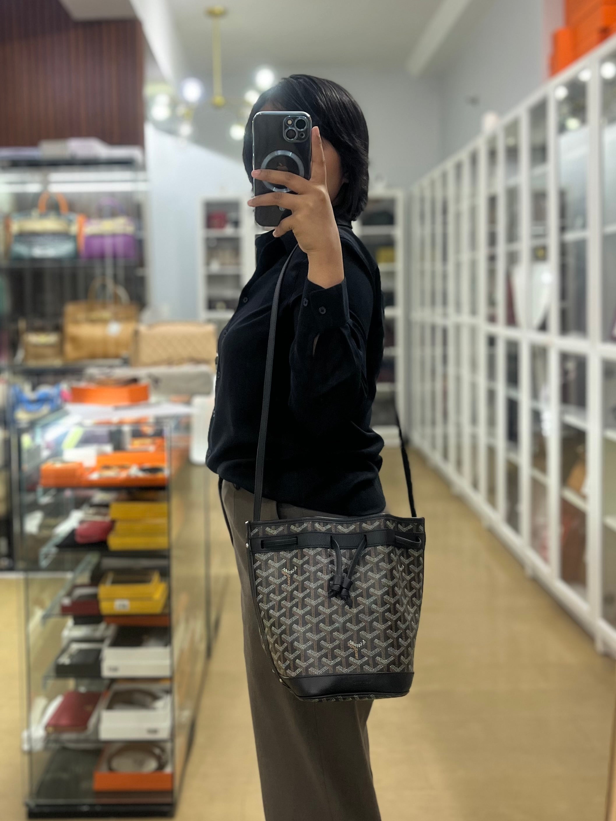 Petit Flot Bucket Sling Bag Small in Black | Purse Maison Luxury Bags Shop