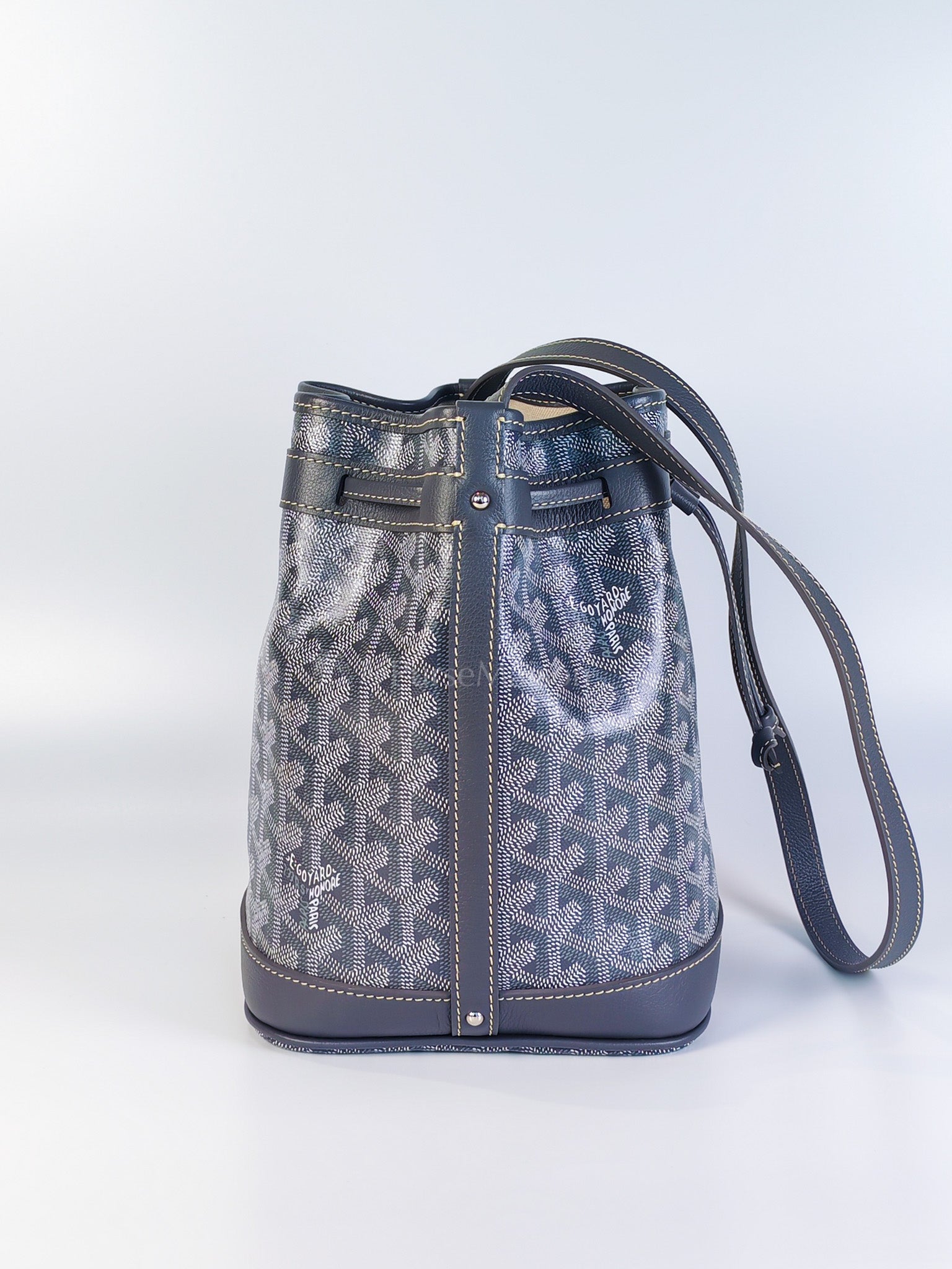 Petit Flot Bucket Sling Bag PM in Gray/Gris Goyardine Canvas | Purse Maison Luxury Bags Shop