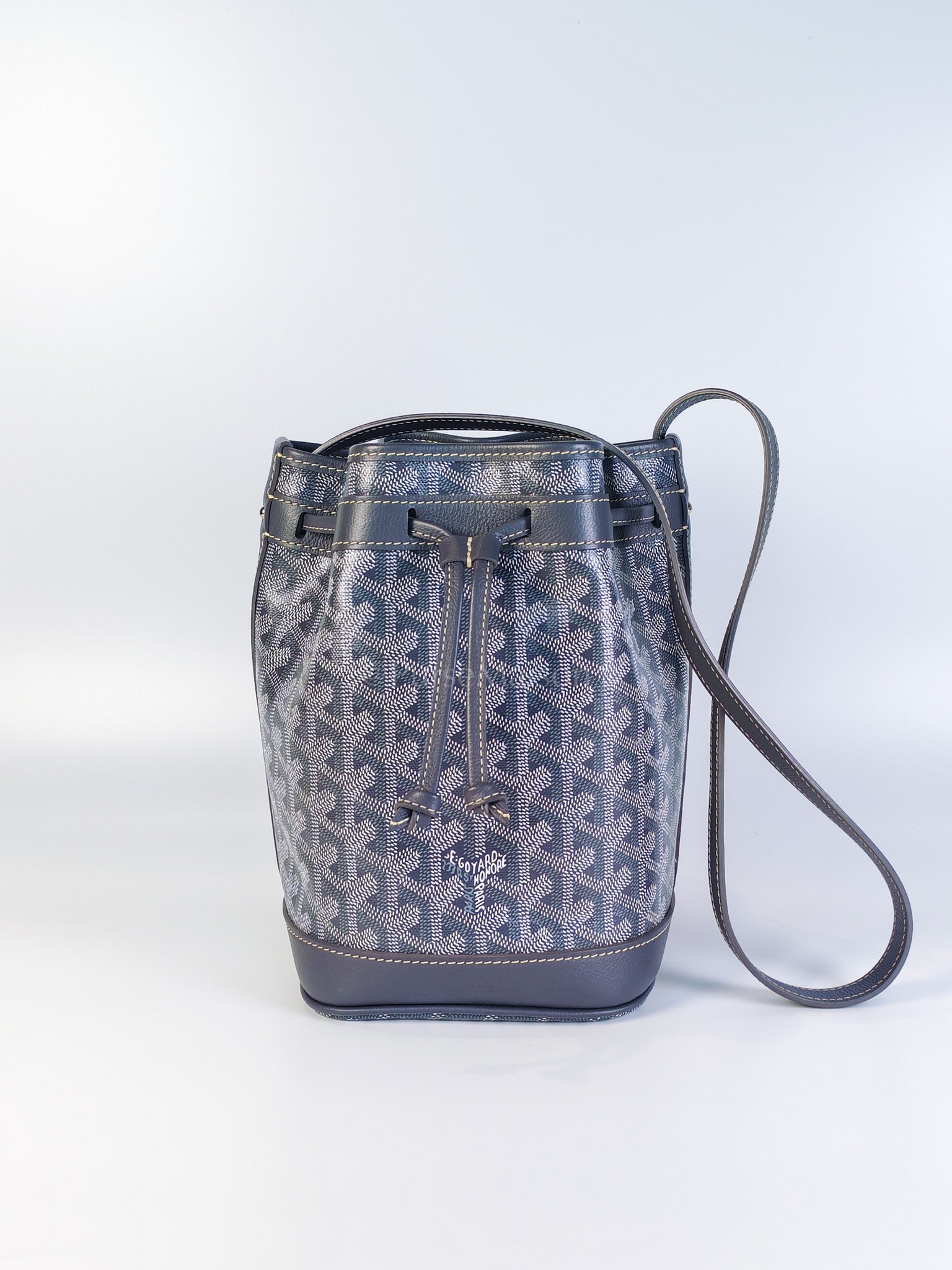 Petit Flot Bucket Sling Bag PM in Gray/Gris Goyardine Canvas | Purse Maison Luxury Bags Shop