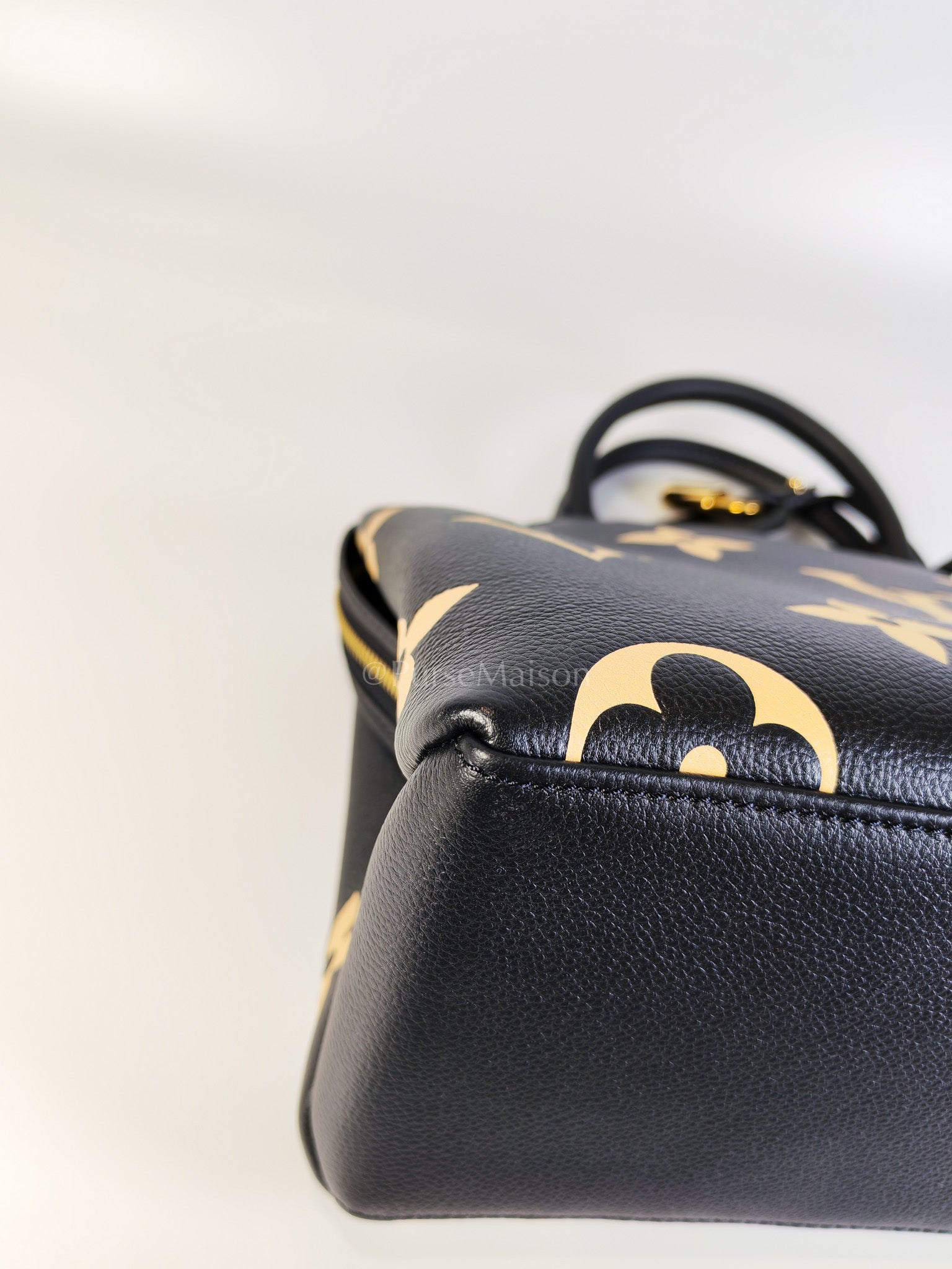 Petit Palais PM Bicolor Monogram Leather (Microchip) | Purse Maison Luxury Bags Shop