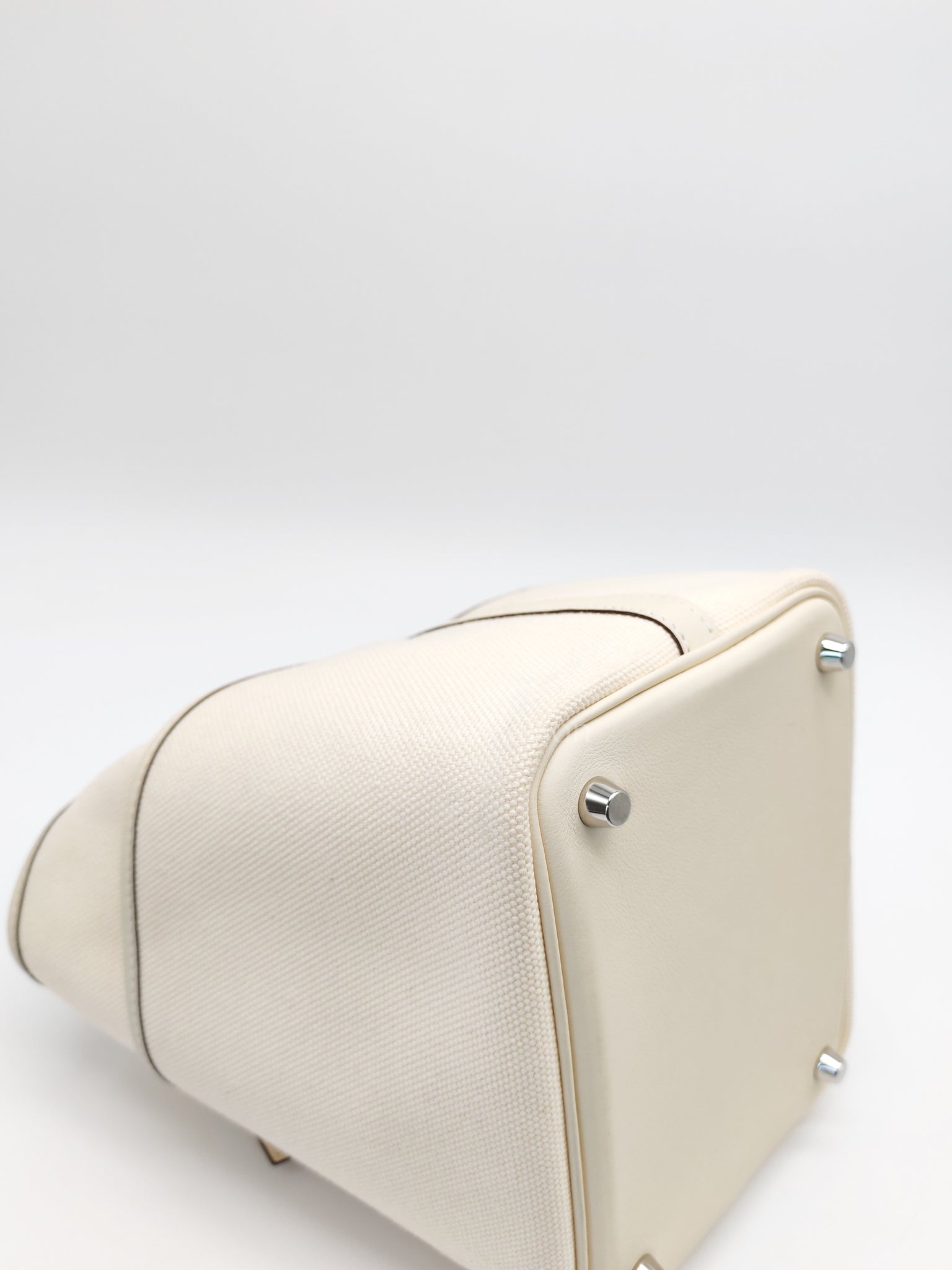 Picotin 18 Cargo in Nata Canvas and Palladium Hardware Stamp W (2024) | Purse Maison Luxury Bags Shop