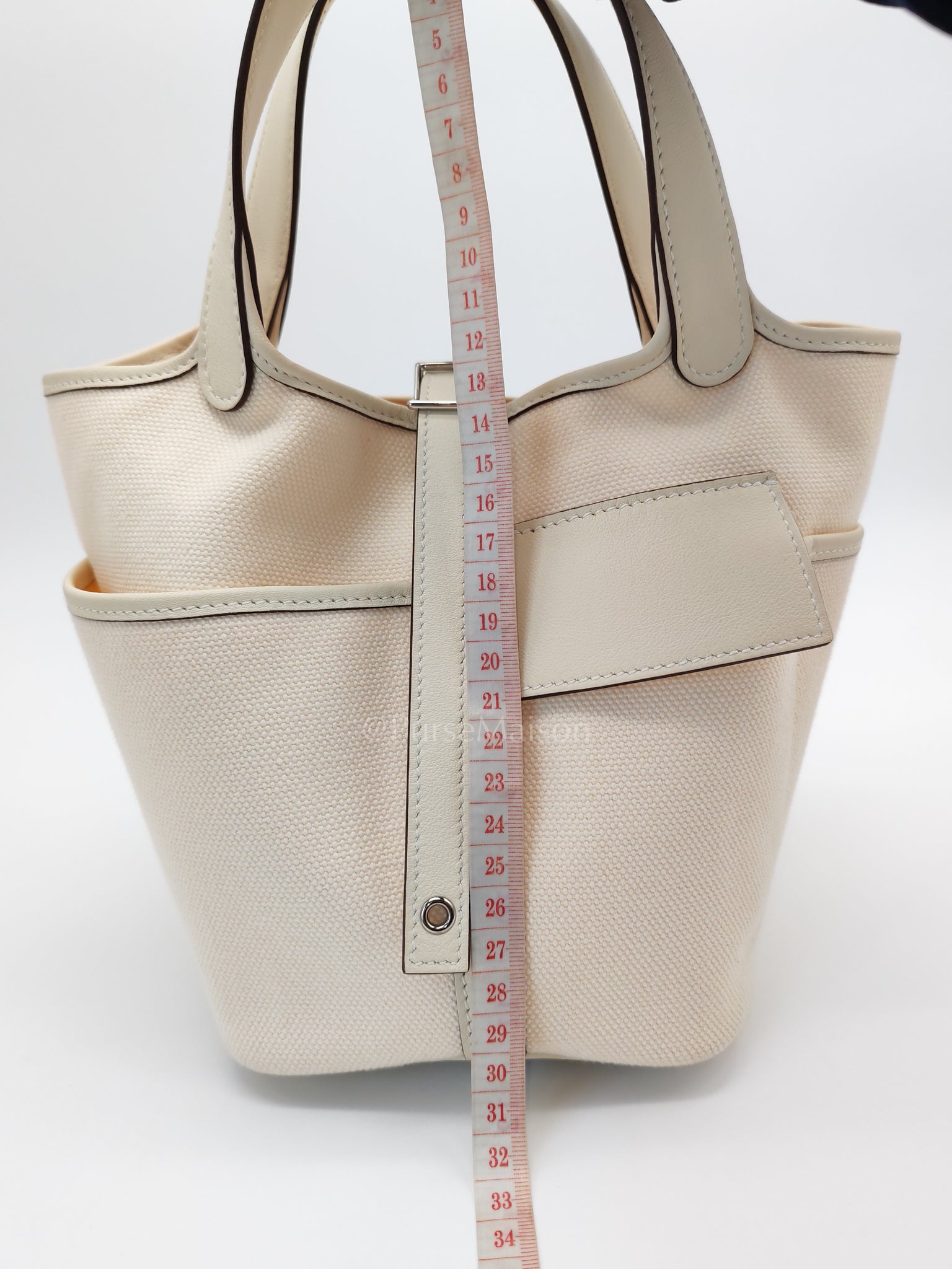 Picotin 18 Cargo in Nata Canvas and Palladium Hardware Stamp W (2024) | Purse Maison Luxury Bags Shop