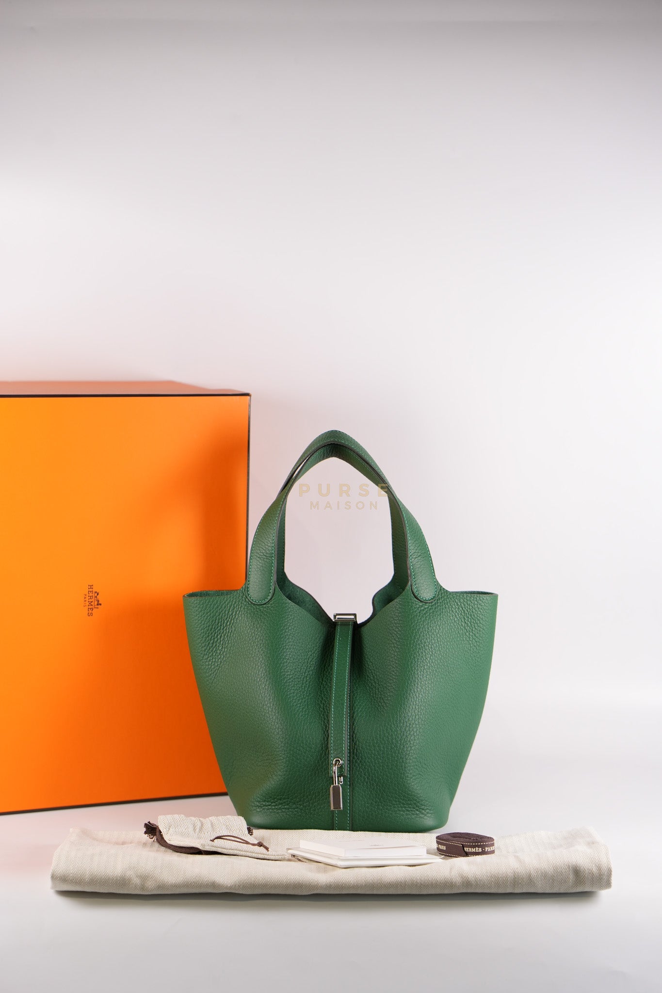Picotin 22 in Vert Moyen Clemence Leather and Palladium Hardware Stamp W (2024) | Purse Maison Luxury Bags Shop