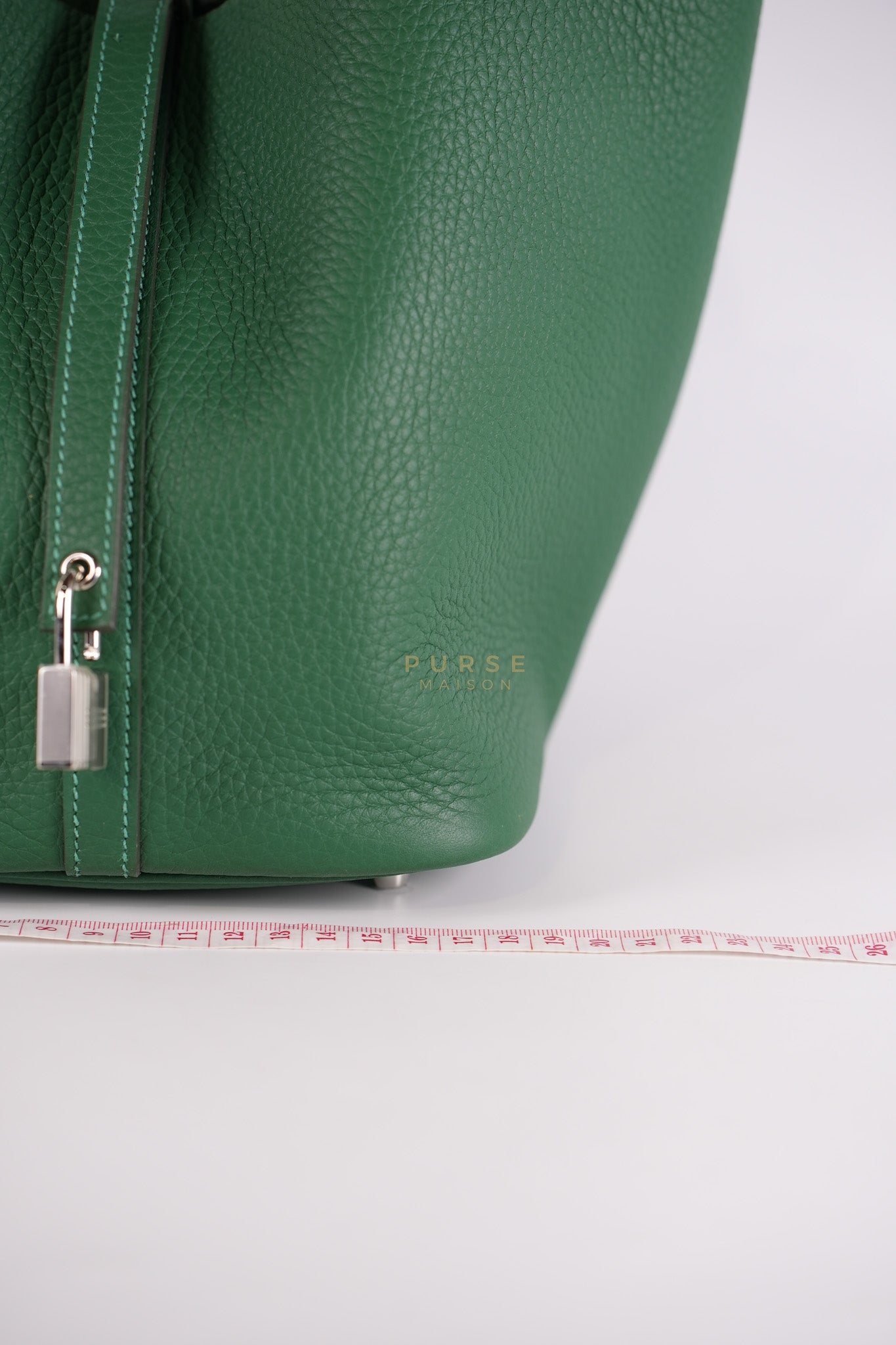 Picotin 22 in Vert Moyen Clemence Leather and Palladium Hardware Stamp W (2024) | Purse Maison Luxury Bags Shop