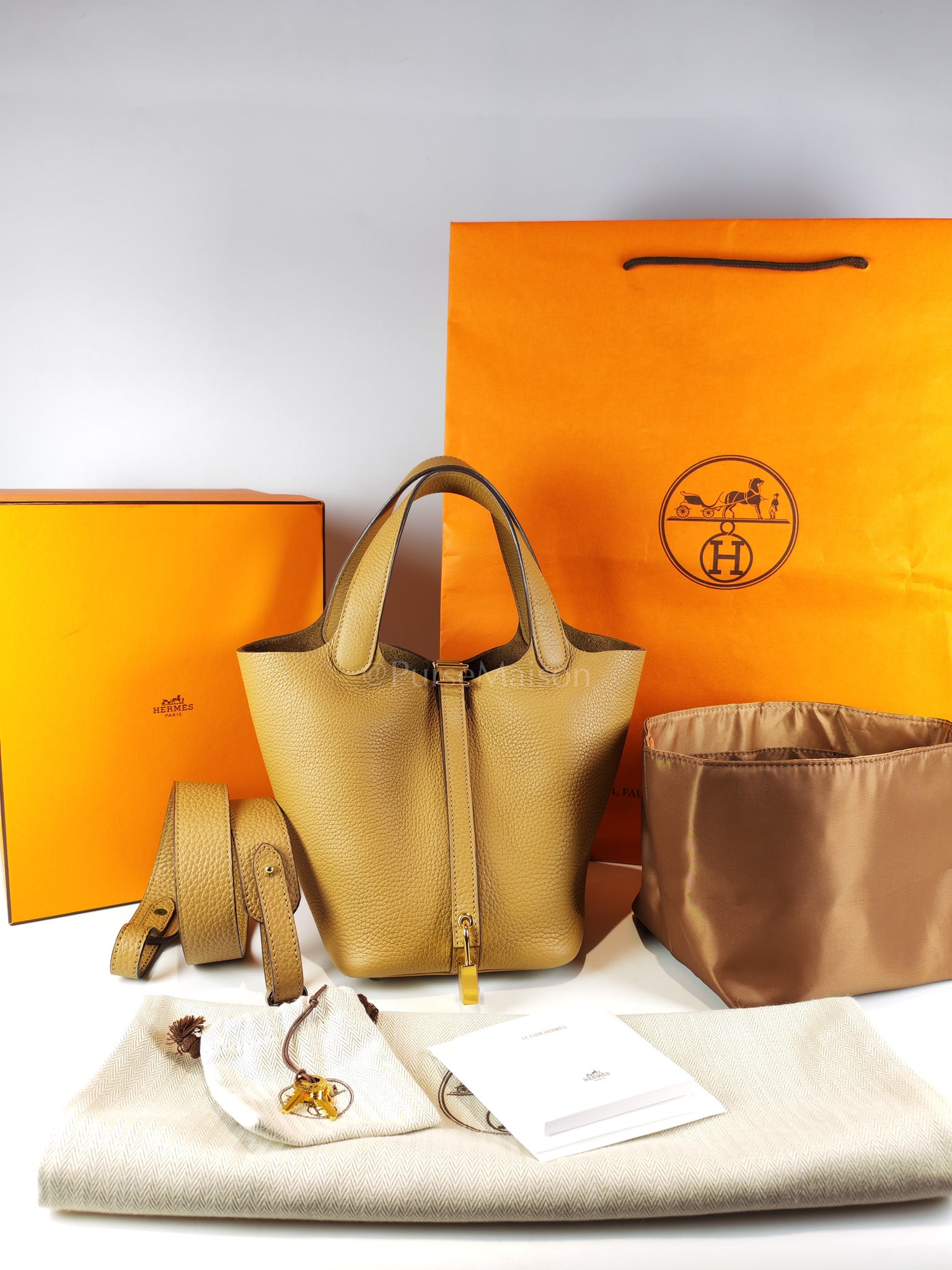 Picotin Lock 18 in Biscuit Clemence Leather Gold Hardware Stamp U(2022) | Purse Maison Luxury Bags Shop