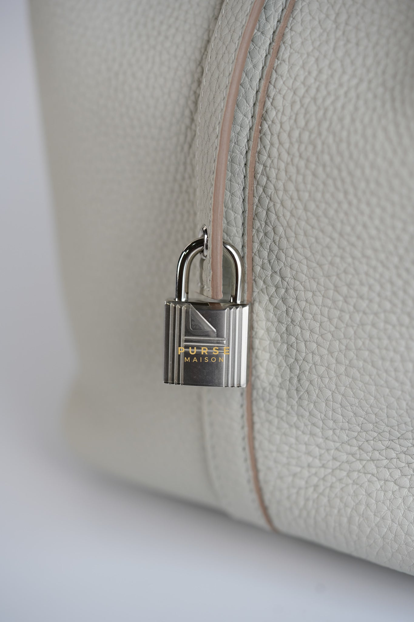 Picotin Lock 22 in Taurillon Clemence Gris Perle and Palladium Hardware Stamp B | Purse Maison Luxury Bags Shop