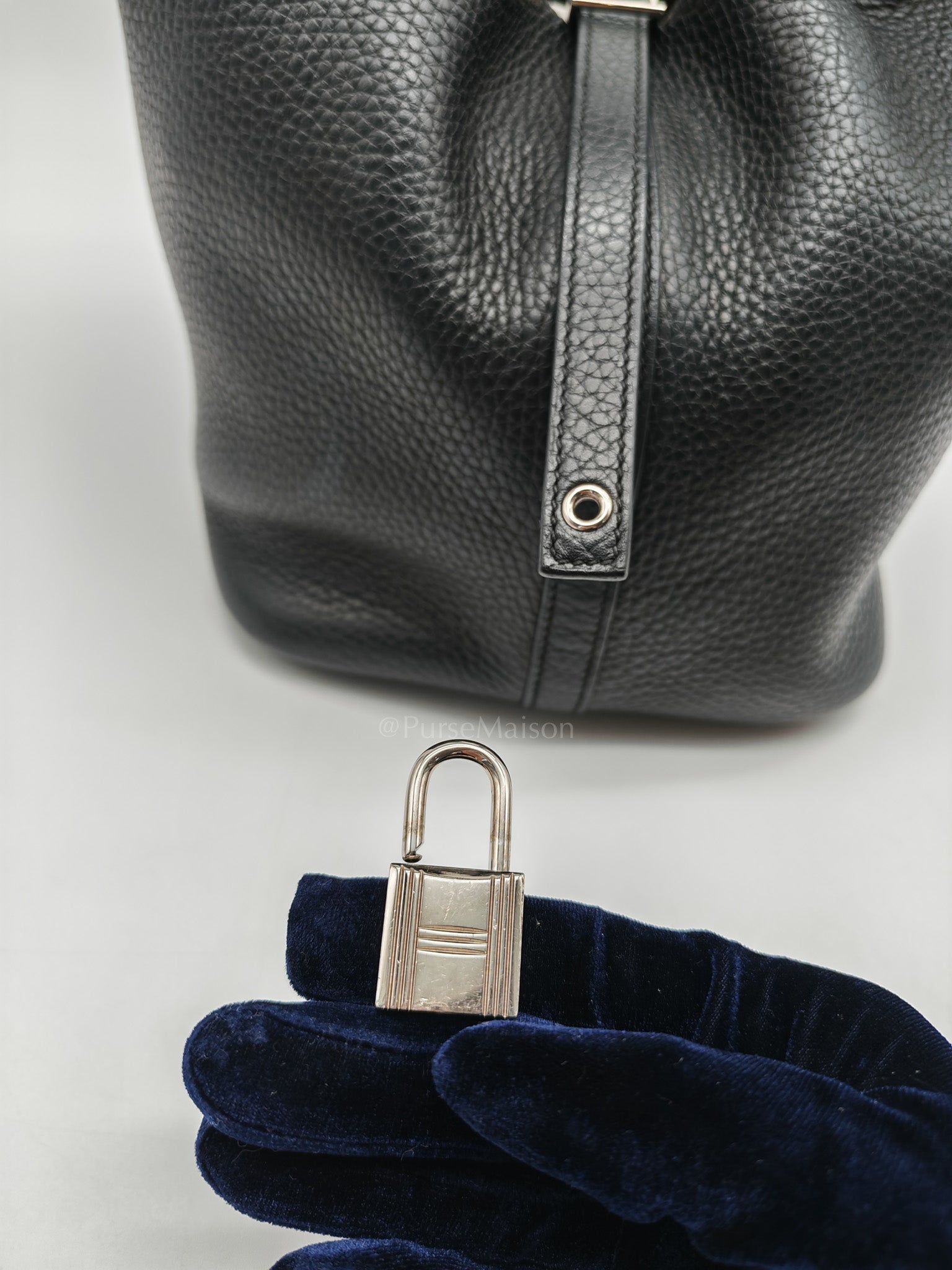 Picotin 22 in Noir Black Clemence Leather & Palladium Hardware Stamp T (2015)
