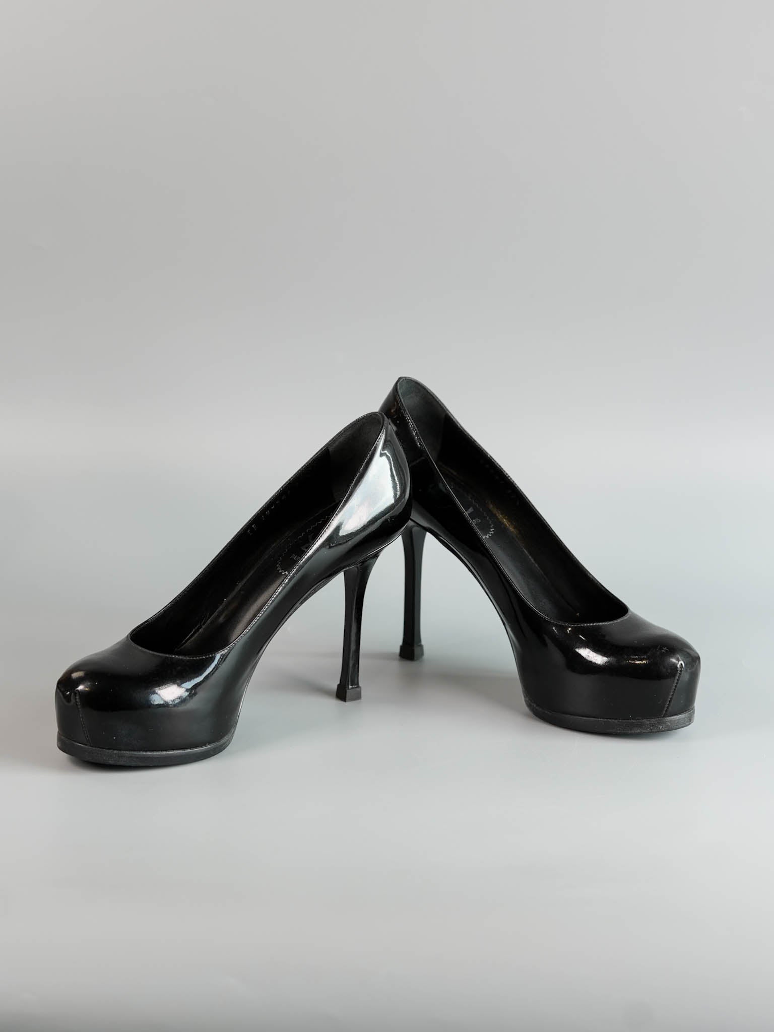 Platform Round Toe Pumps Black in Patent Leather Size 37.5 EU (24cm) | Purse Maison Luxury Bags Shop