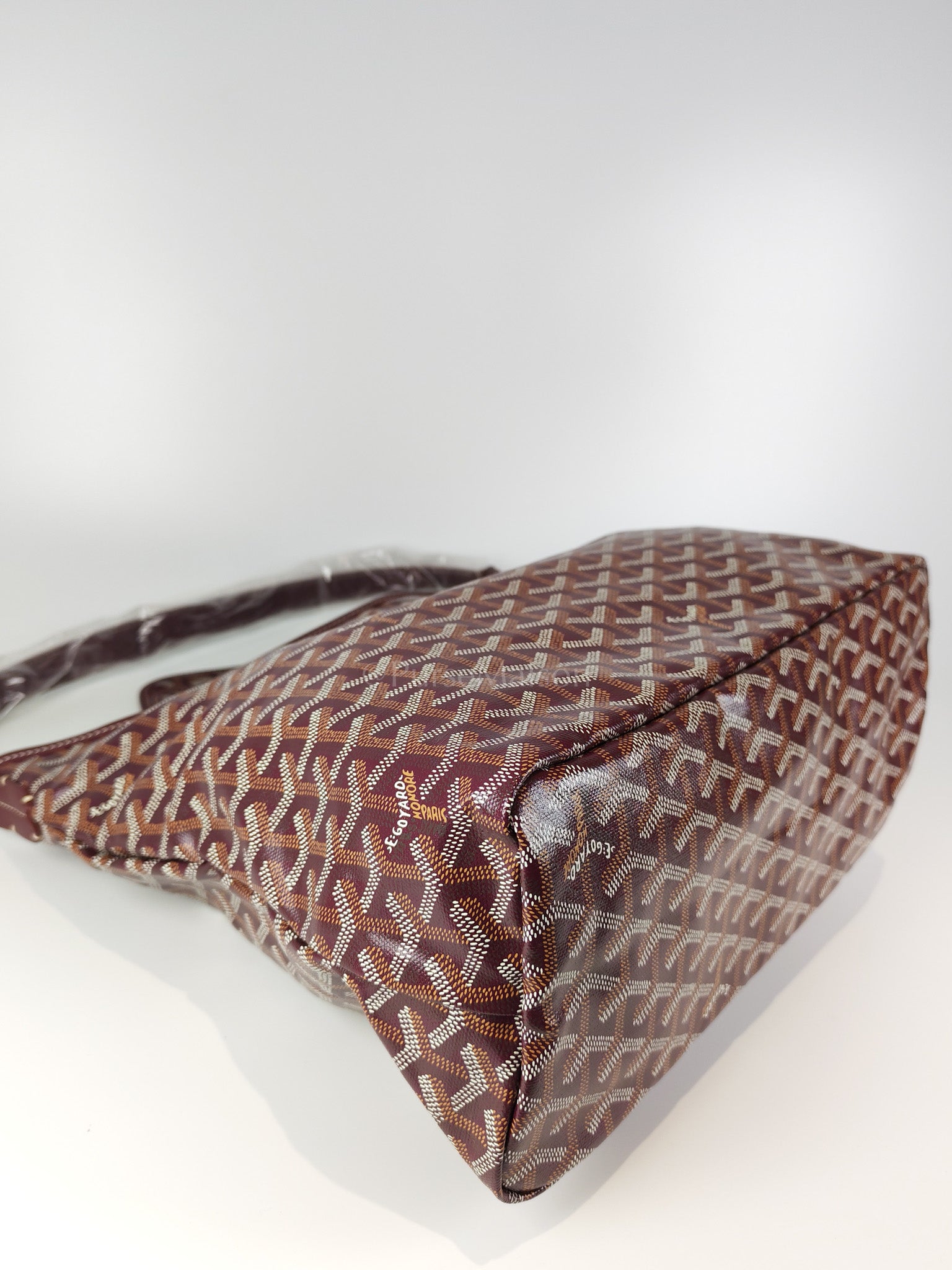 Boheme PM Burgundy in Goyardine Canvas