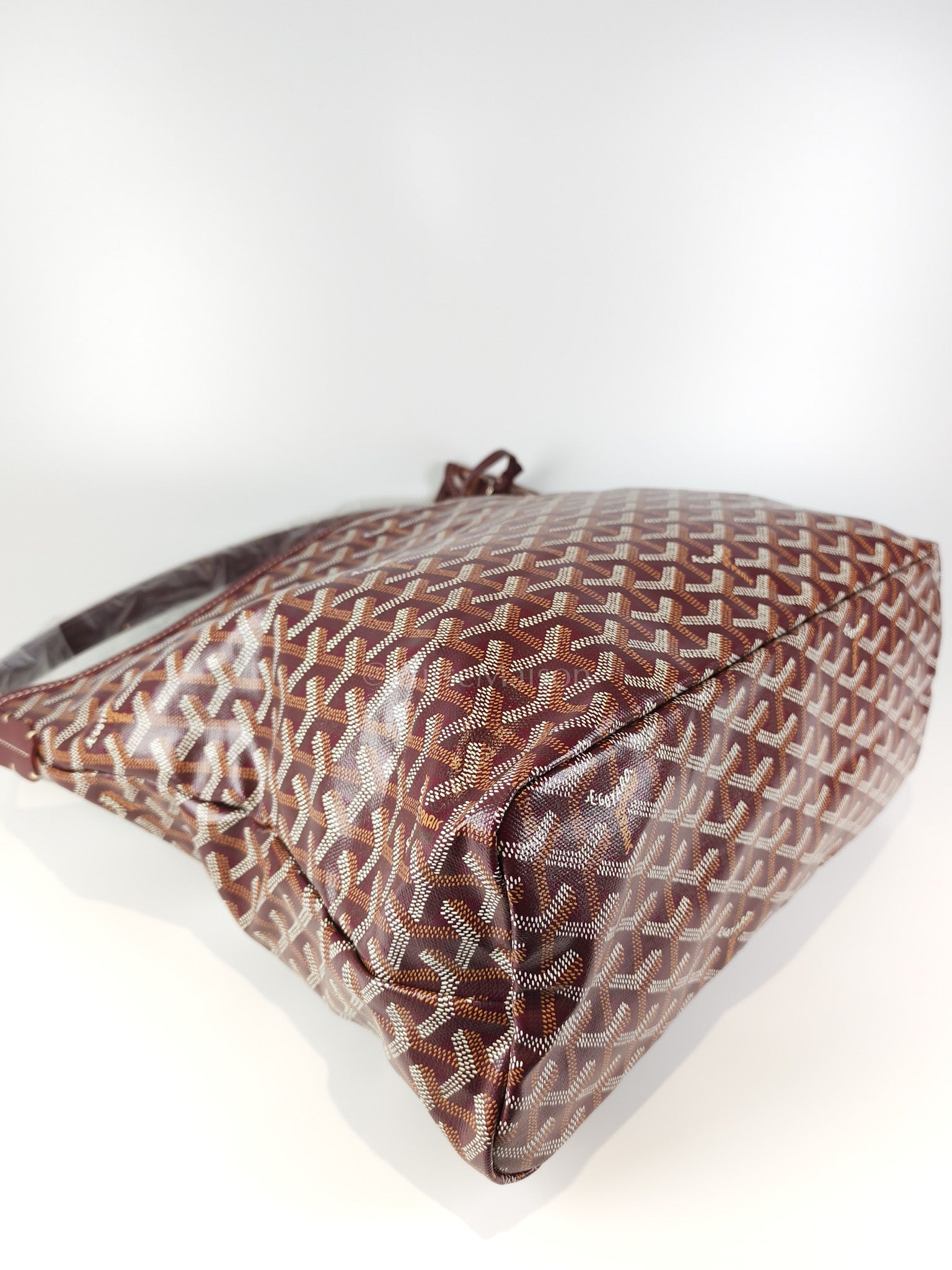 Boheme PM Burgundy in Goyardine Canvas