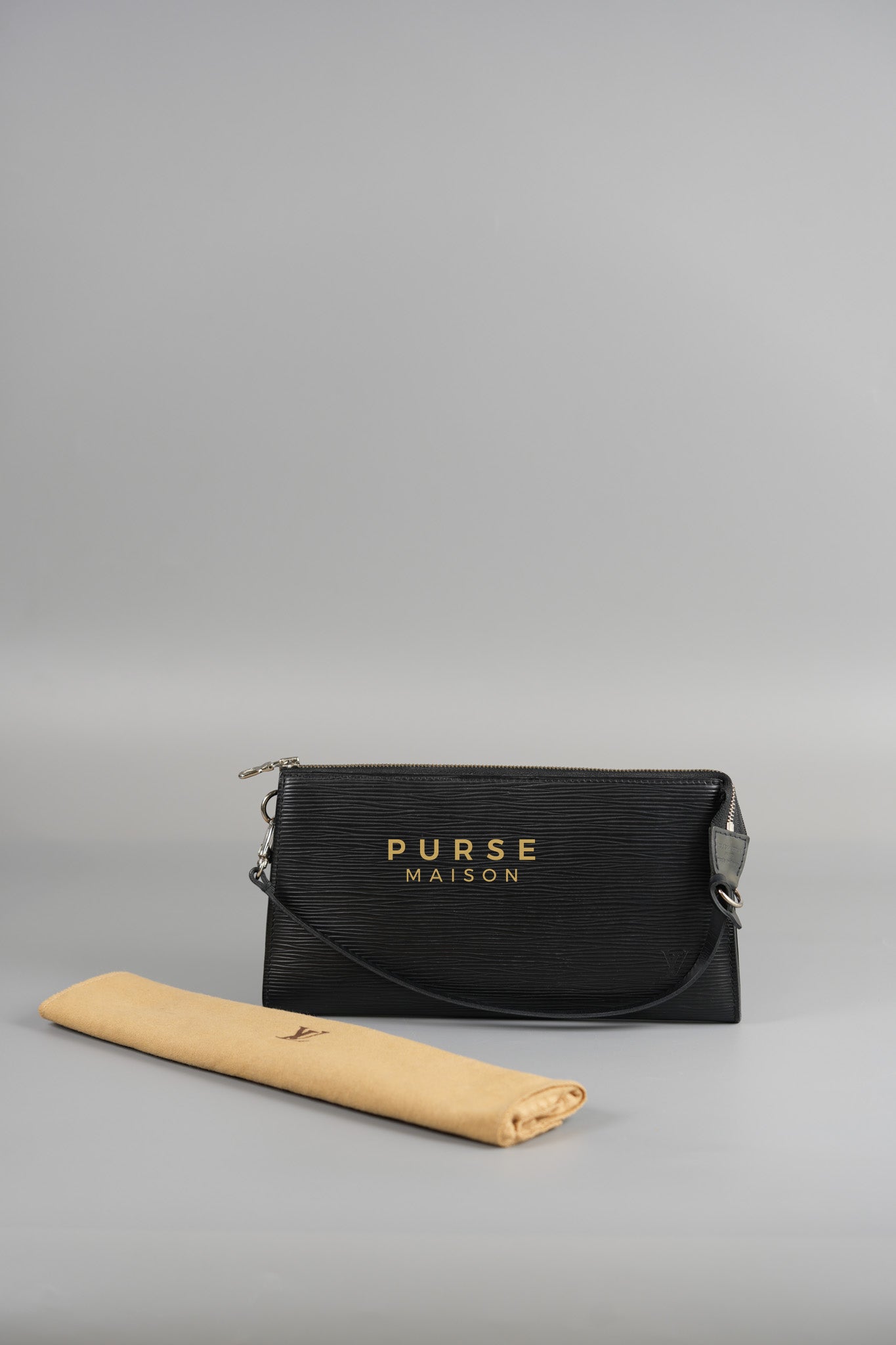 Pochette Accessories Black Epi Leather in Silver Hardware ( Date Code: AR0018) | Purse Maison Luxury Bags Shop