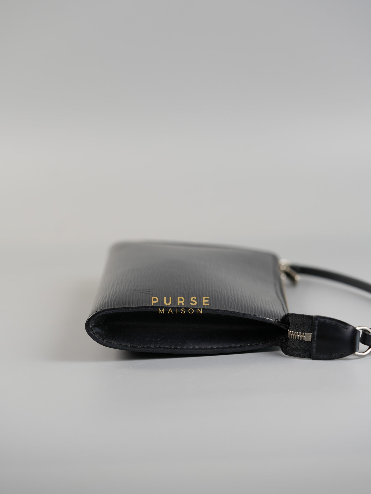 Pochette Accessories Black Epi Leather in Silver Hardware ( Date Code: AR0018) | Purse Maison Luxury Bags Shop