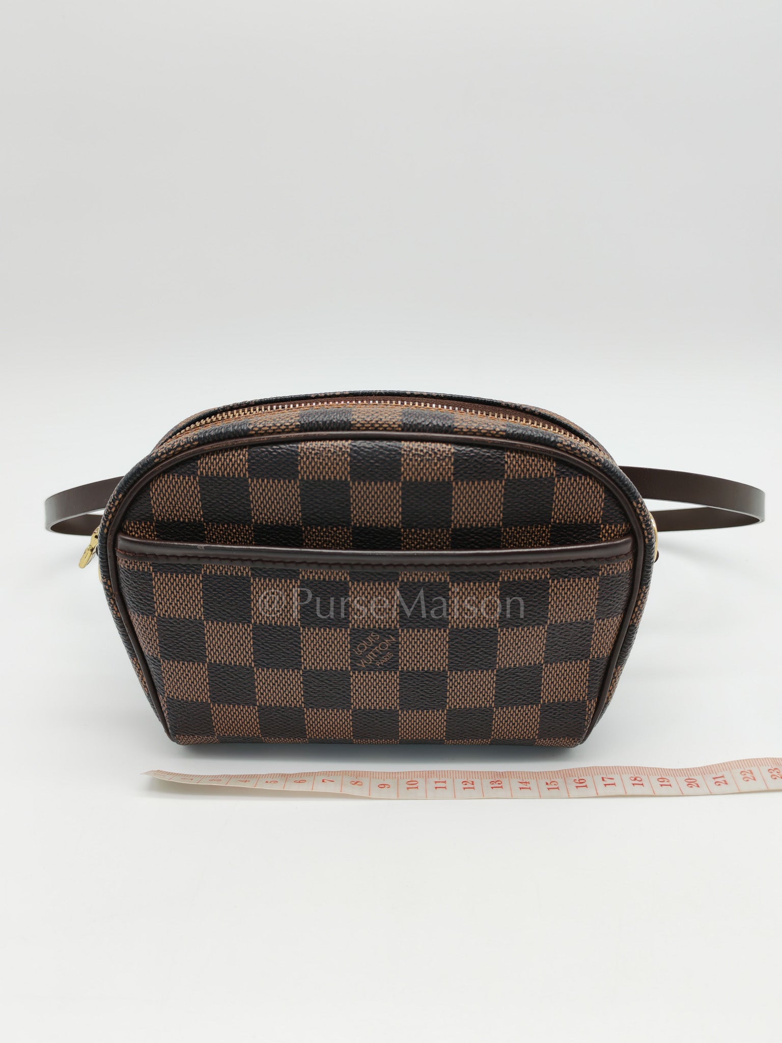 Pochette Ipanema in Damier Ebene Canvas and Gold Hardware (Datecode: FL0063) | Purse Maison Luxury Bags Shop
