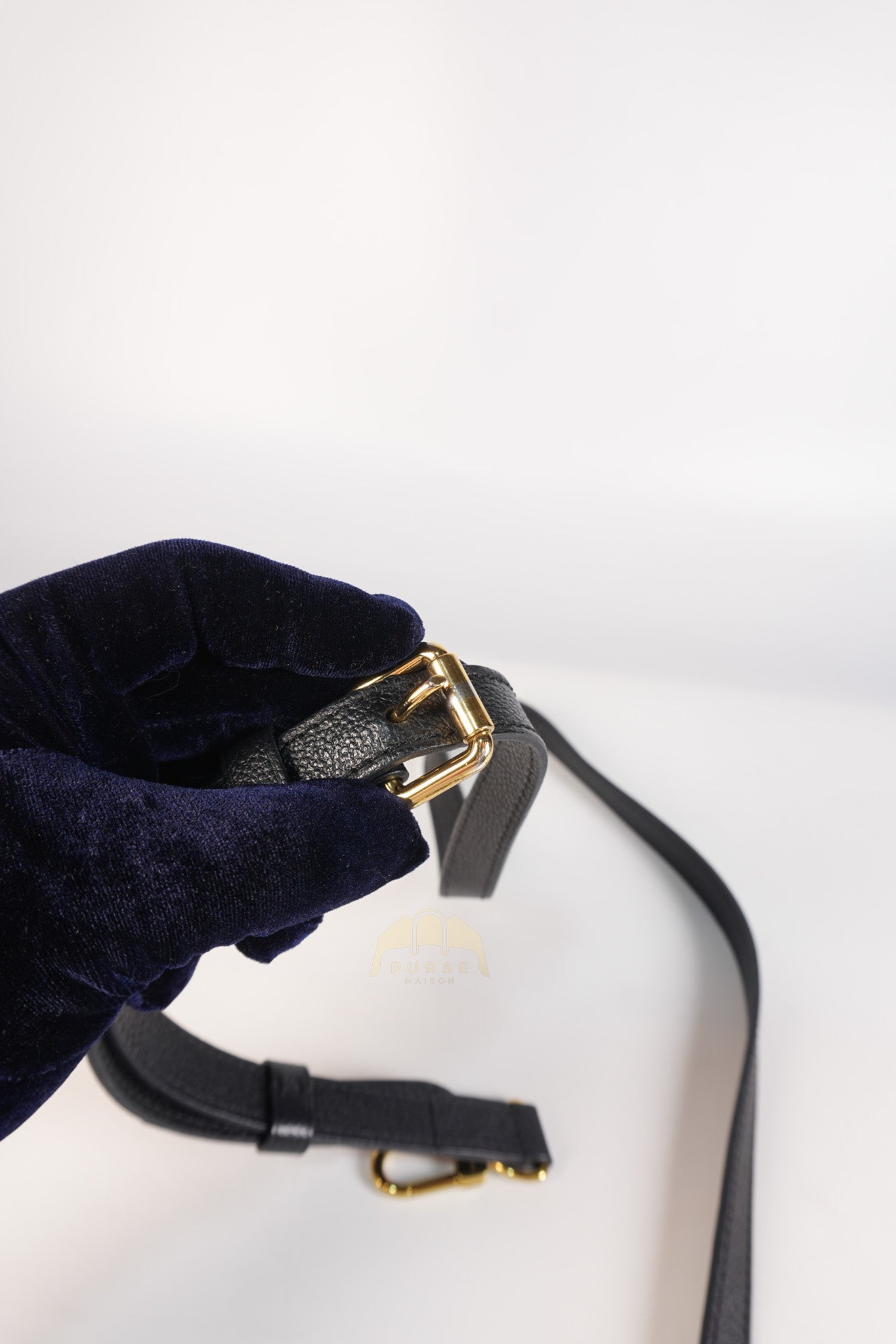 Pochette Metis in Noir Empreinte Monogram Canvas (Date Code: AR5108) | Purse Maison Luxury Bags Shop