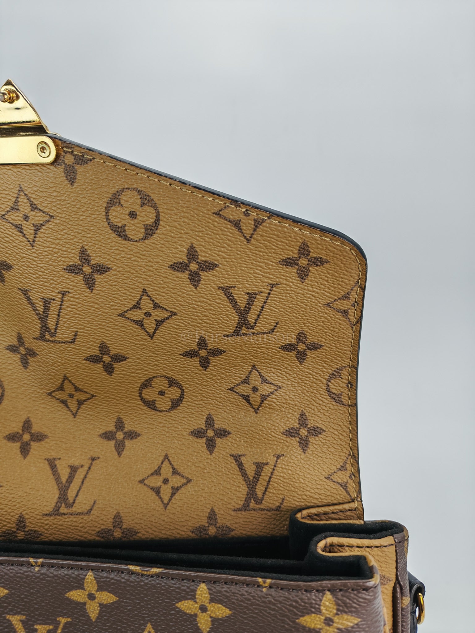 Pochette Metis in Reverse Monogram Canvas (Date Code: FO5129) | Purse Maison Luxury Bags Shop