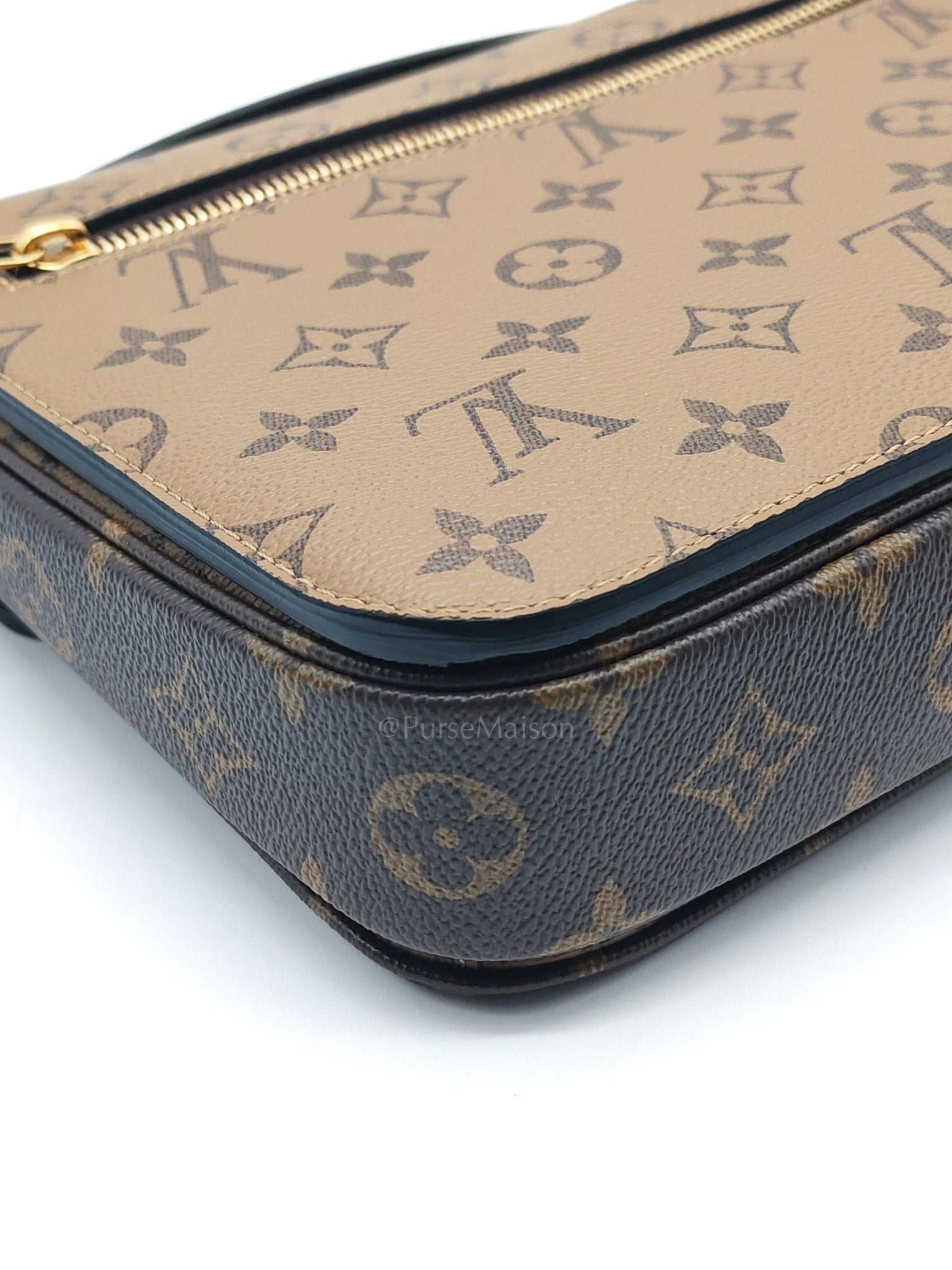 Pochette Metis in Reverse Monogram Canvas & Gold Hardware Microchip | Purse Maison Luxury Bags Shop