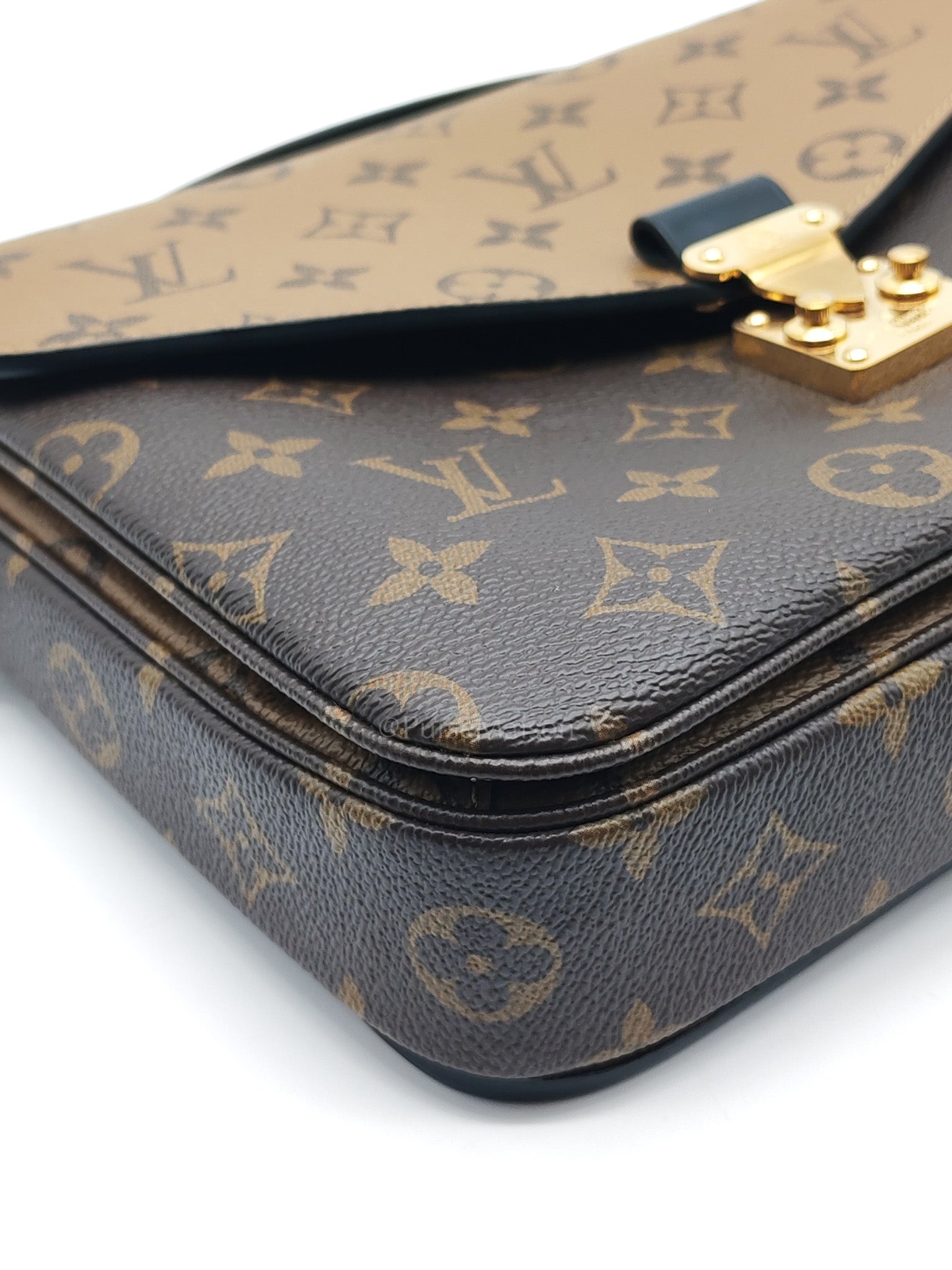 Pochette Metis in Reverse Monogram Canvas & Gold Hardware Microchip | Purse Maison Luxury Bags Shop