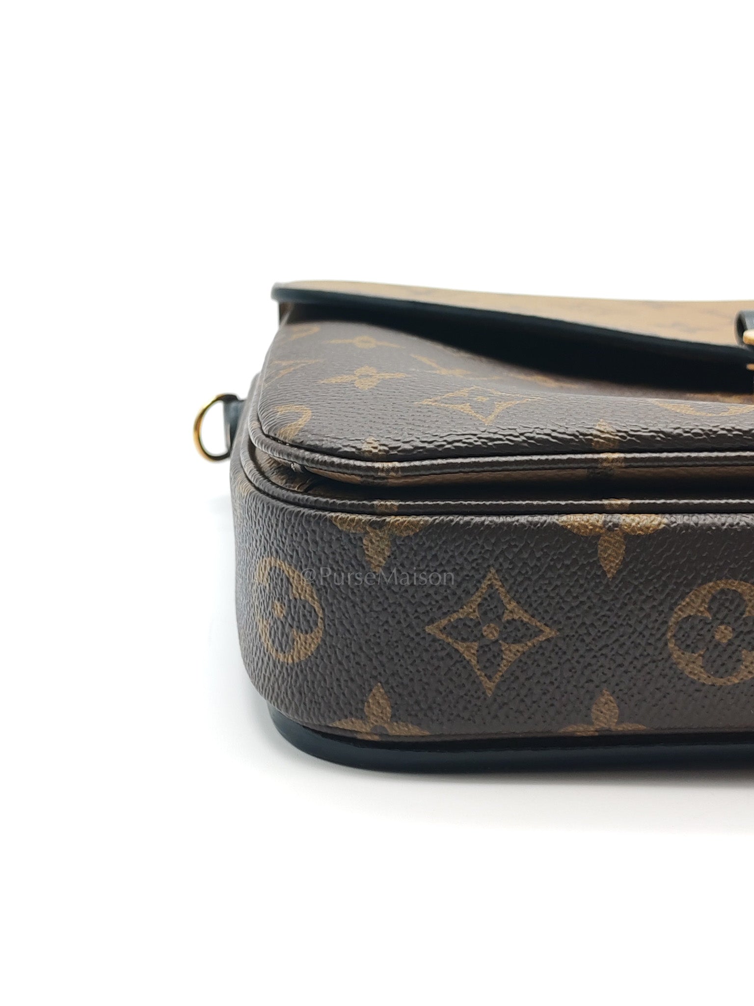 Pochette Metis in Reverse Monogram Canvas & Gold Hardware Microchip | Purse Maison Luxury Bags Shop