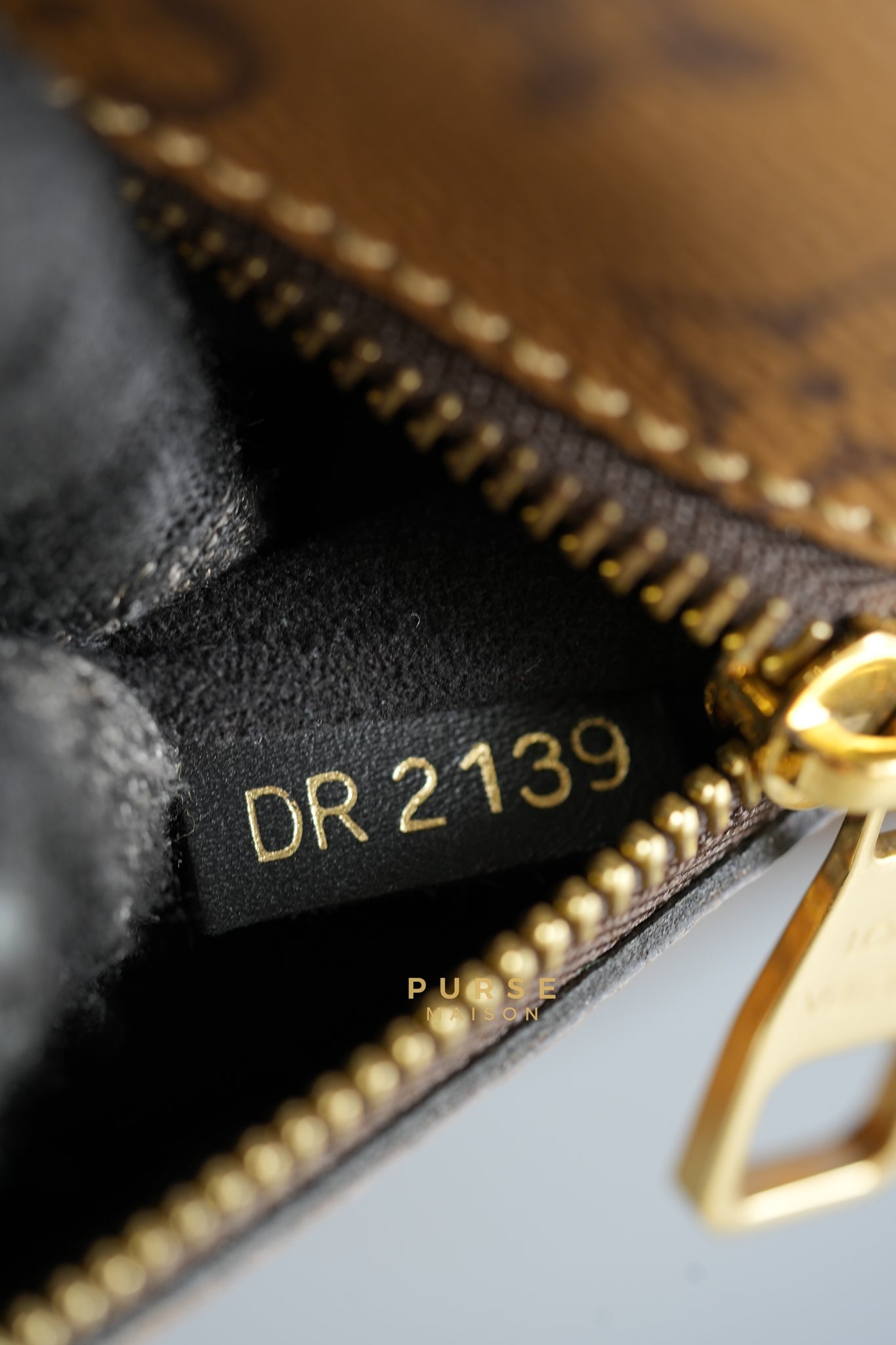 Pochette Metis in Reverse Monogram (Date Code: DR2139) | Purse Maison Luxury Bags Shop