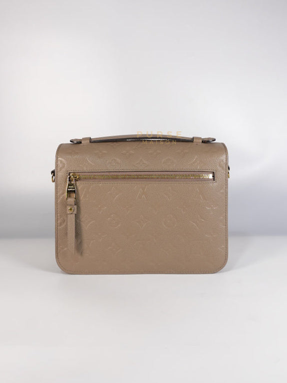 Pochette Metis Tourterelle Empreinte Leather (Date code: AR5200) | Purse Maison Luxury Bags Shop