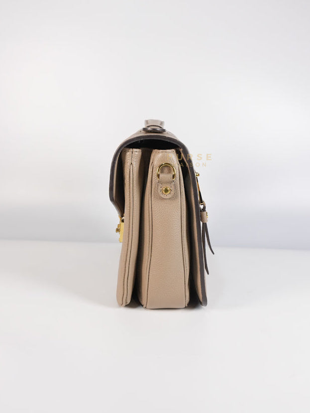 Pochette Metis Tourterelle Empreinte Leather (Date code: AR5200) | Purse Maison Luxury Bags Shop