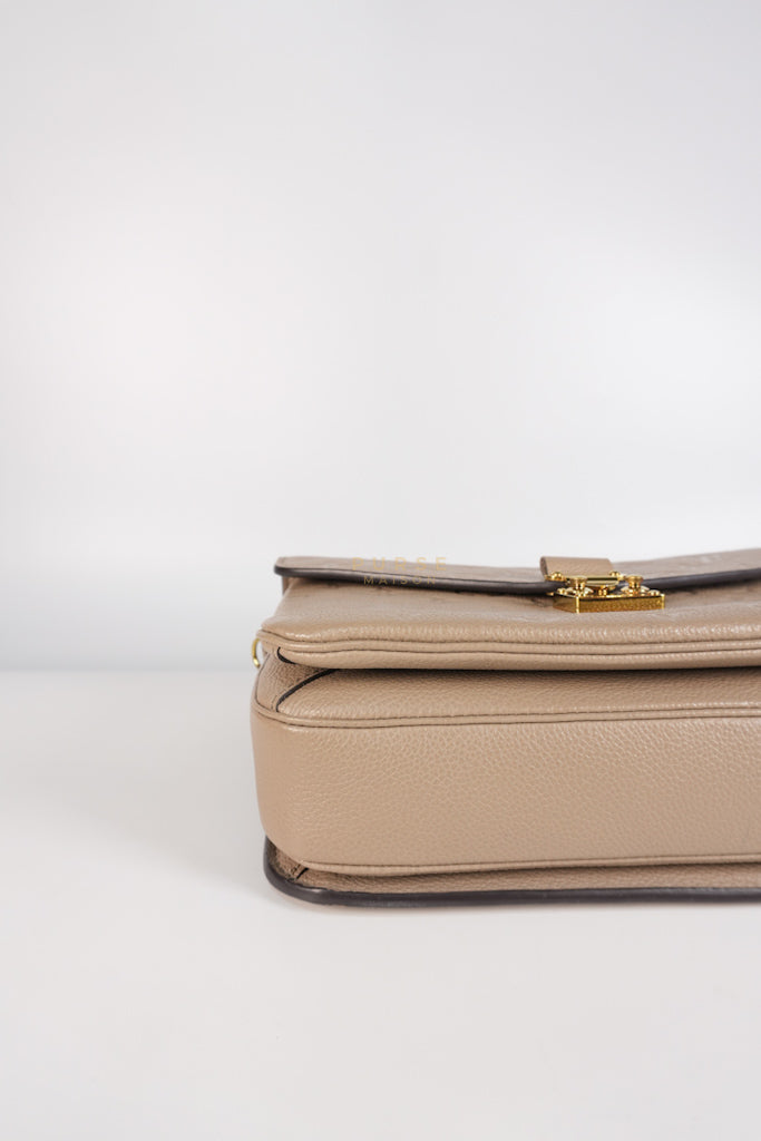 Pochette Metis Tourterelle Empreinte Leather (Date code: AR5200) | Purse Maison Luxury Bags Shop